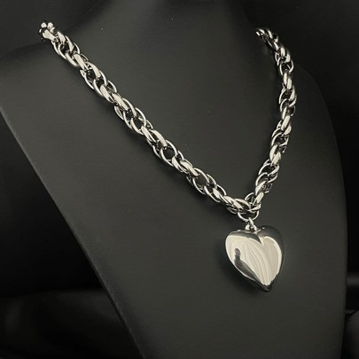 Colar semijoia coração corrente trançada níquel prateada verniz italiano | SHEIN
