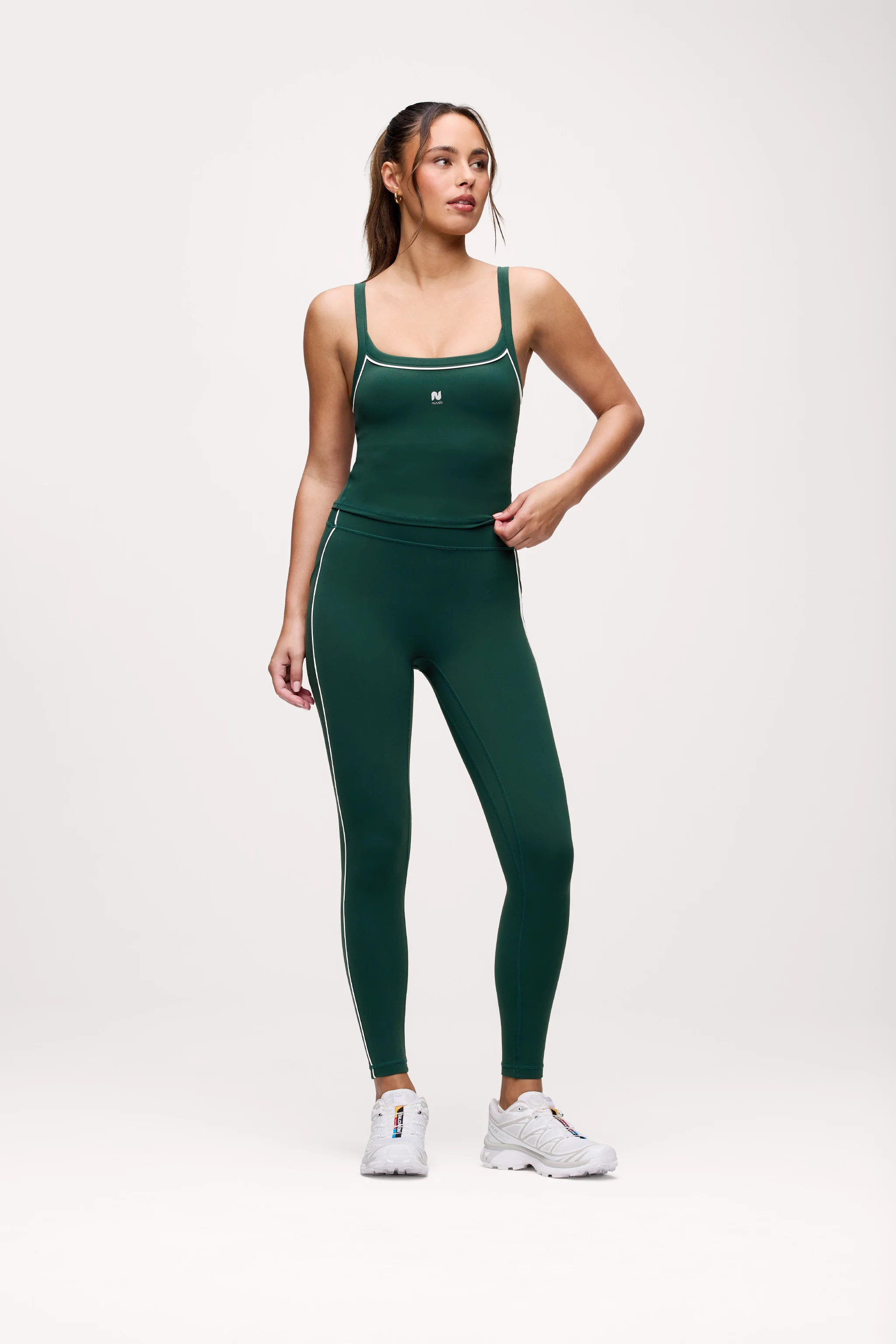 Motion
      
    
  
  Piped Legging with Pocket | nuuds