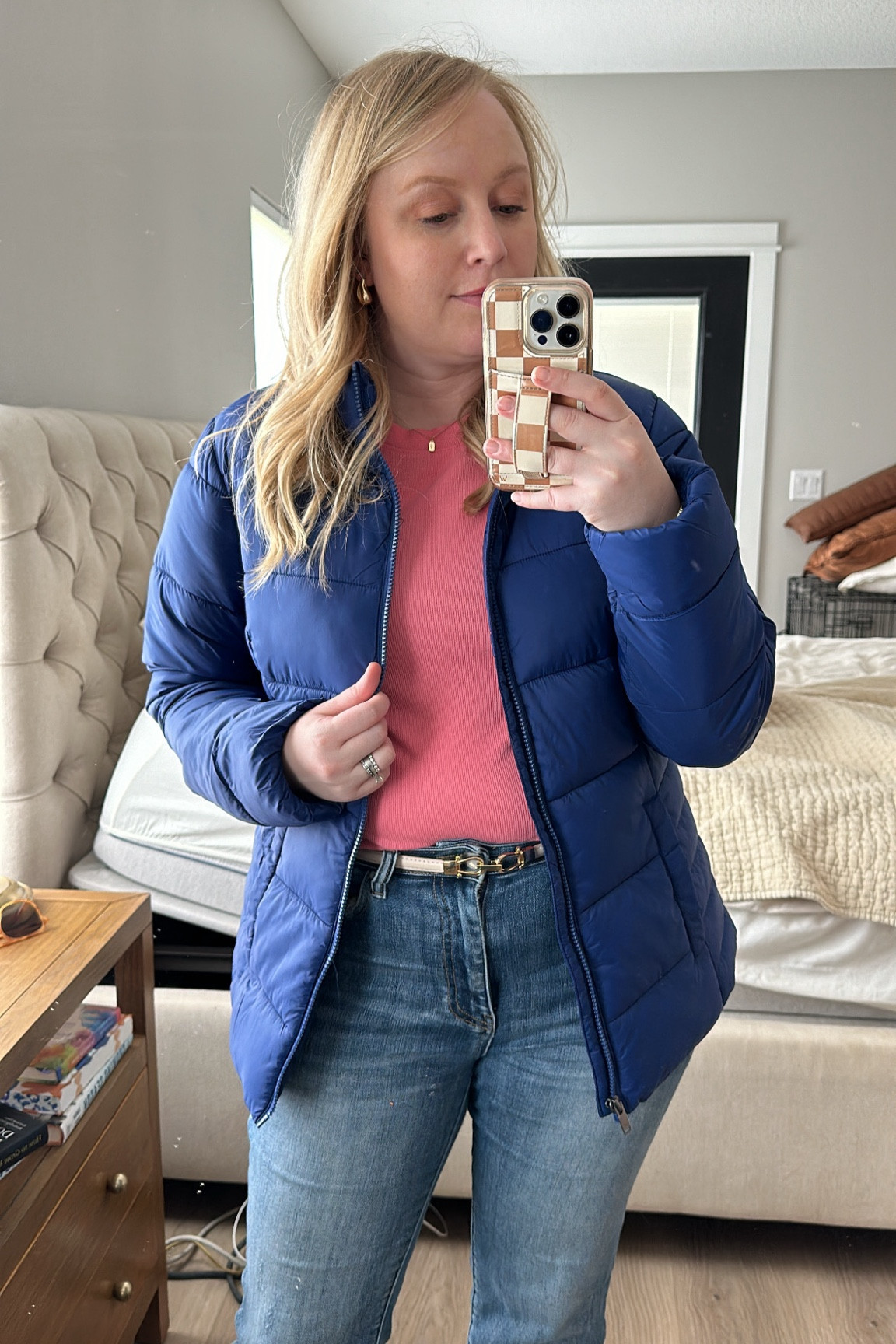 Bright navy puff coat. A great fall or winter jacket. #hocspring 

#LTKActive