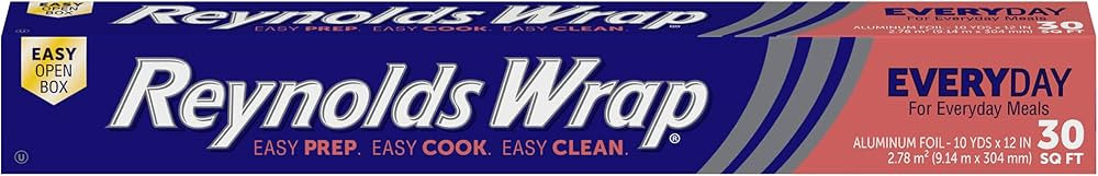 Reynolds Wrap Everyday Strength Aluminum Foil Roll, Freezer Safe and Grill Safe, Great for Foil P... | Amazon (US)