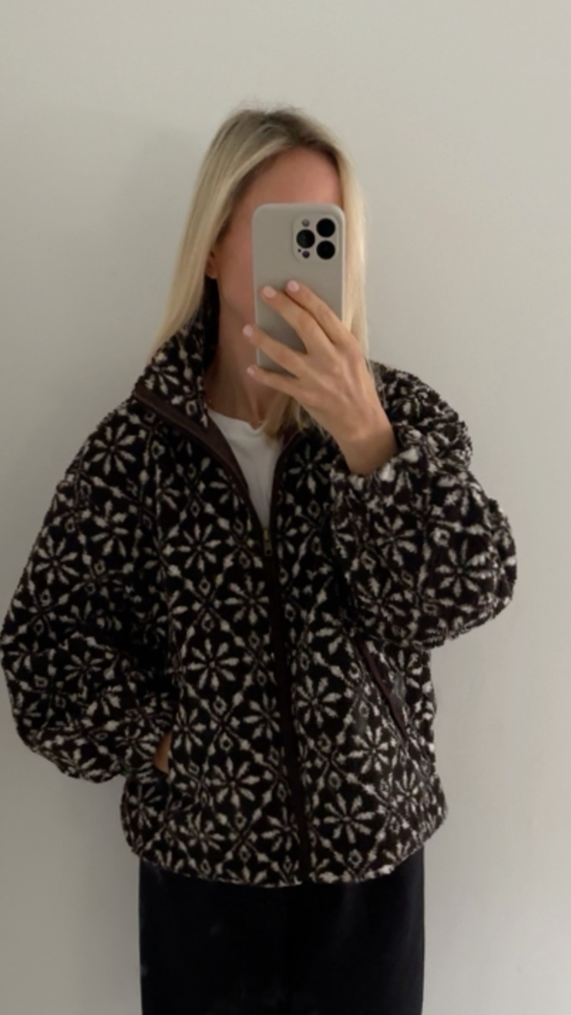 under $50 and available in all sizes. linked a few other items from this same brand that i thought might be cute. 

#LTKFindsUnder50 #LTKSeasonal #LTKFindsUnder100