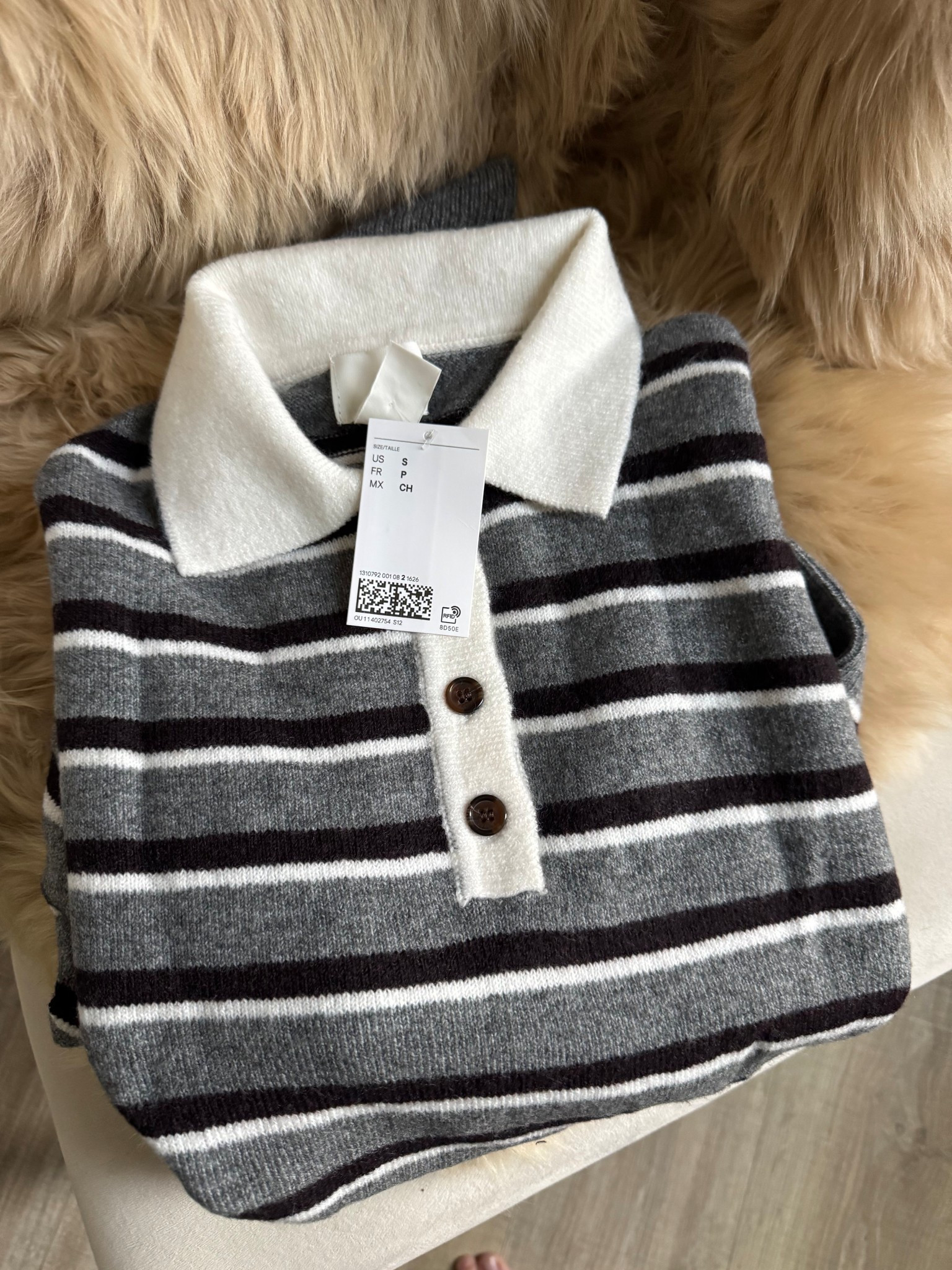 HM oversized polo sweater. Cardigan in another color way available! Wearing size small  

#LTKWorkwear #LTKStyleTip #LTKFindsUnder50