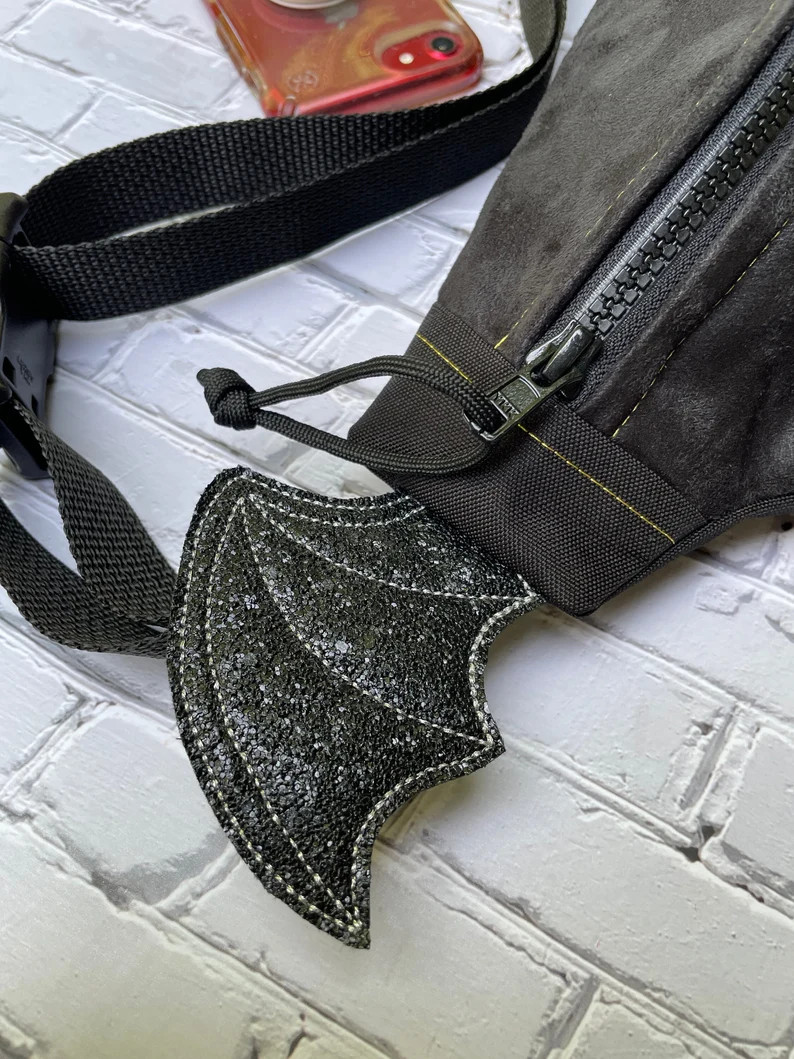 Halloween Fanny Pack | 1XL 2x 3x 4x 5x 6x Waist Bag | Black Sparkle Bat Wing Hip Bag | Roller Ska... | Etsy (US)