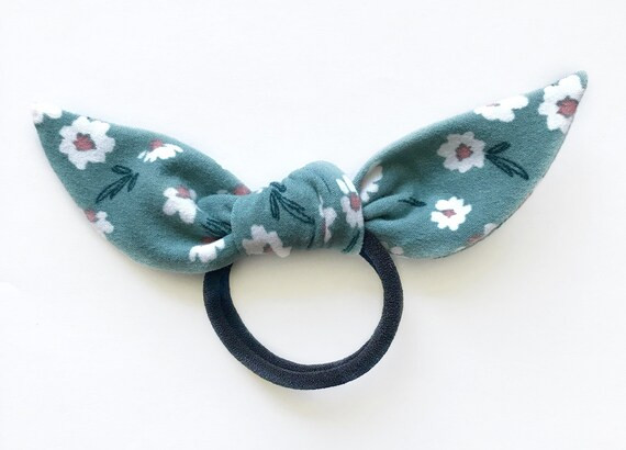 White Daisy Hair Tie | Etsy (US)