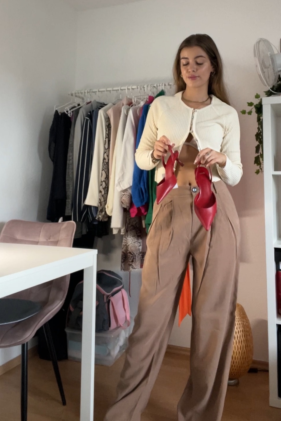 Autumn Fashion - wide leg Bundfaltenhose braun 🤎

#LTKSeasonal #LTKunder50 #LTKeurope