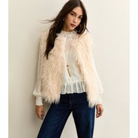 Women's Off White Faux Fur Gilet New Look | New Look (UK)