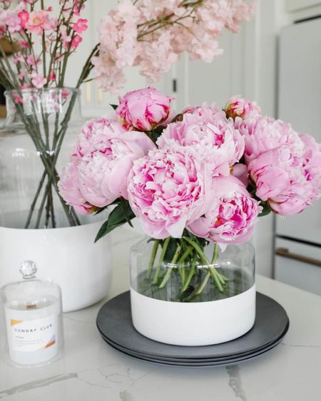 Flower vase on sale for 20% off with code SPLASH. I have it in both the small and large. Perfect for centerpieces and more! 

#LTKsalealert #LTKhome #LTKstyletip