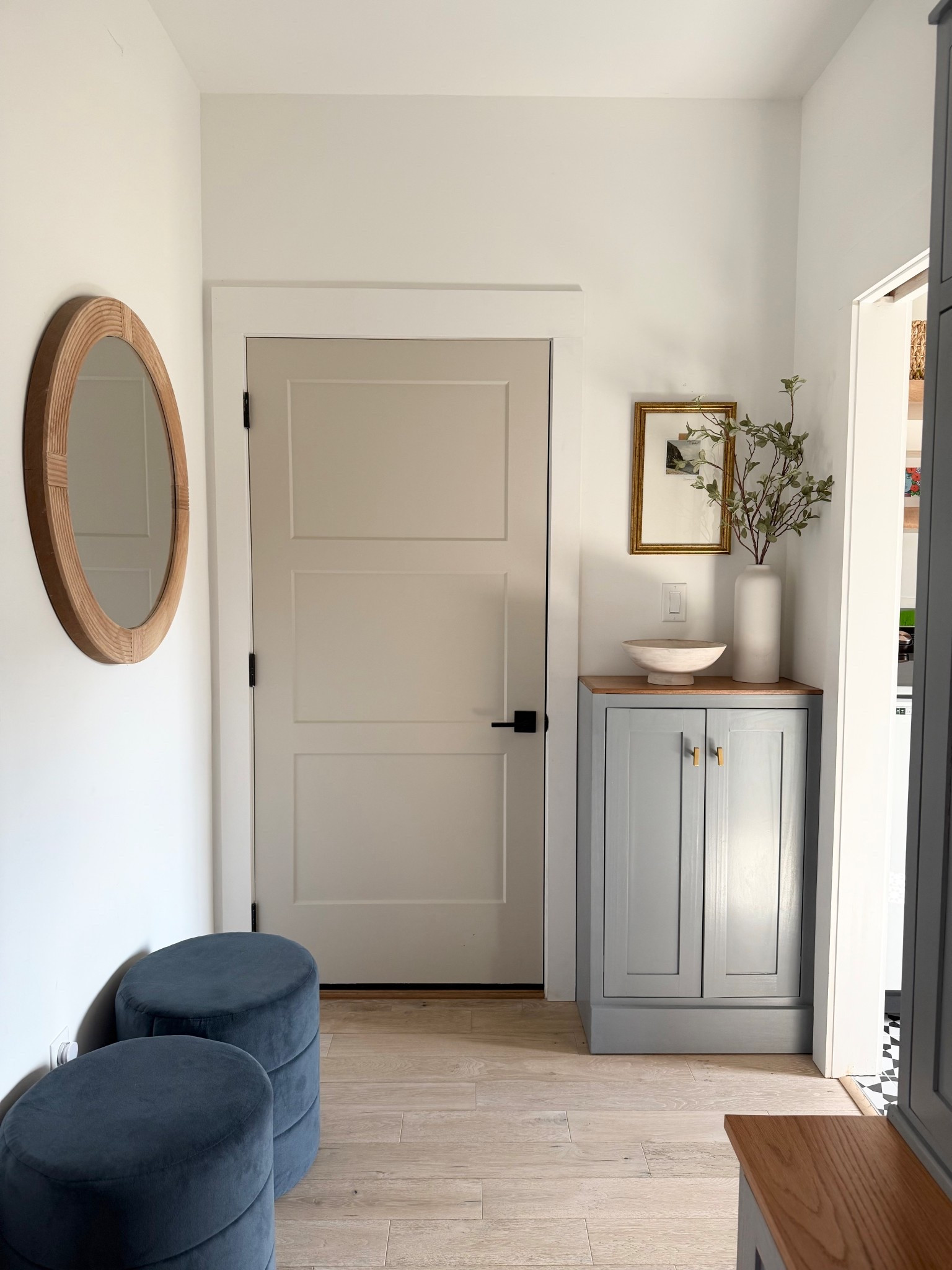 Shop my mudroom look!


#LTKFamily #LTKHome #LTKStyleTip