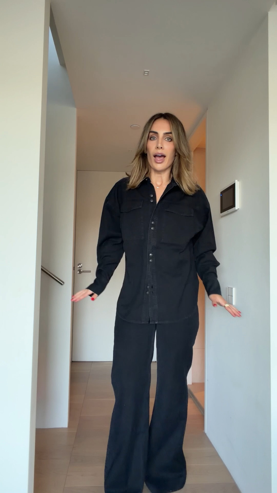 Ootn! Wearing size 27 in jeans and a S in shirt 

#LTKdatenight #LTKjeans #LTKaustralia