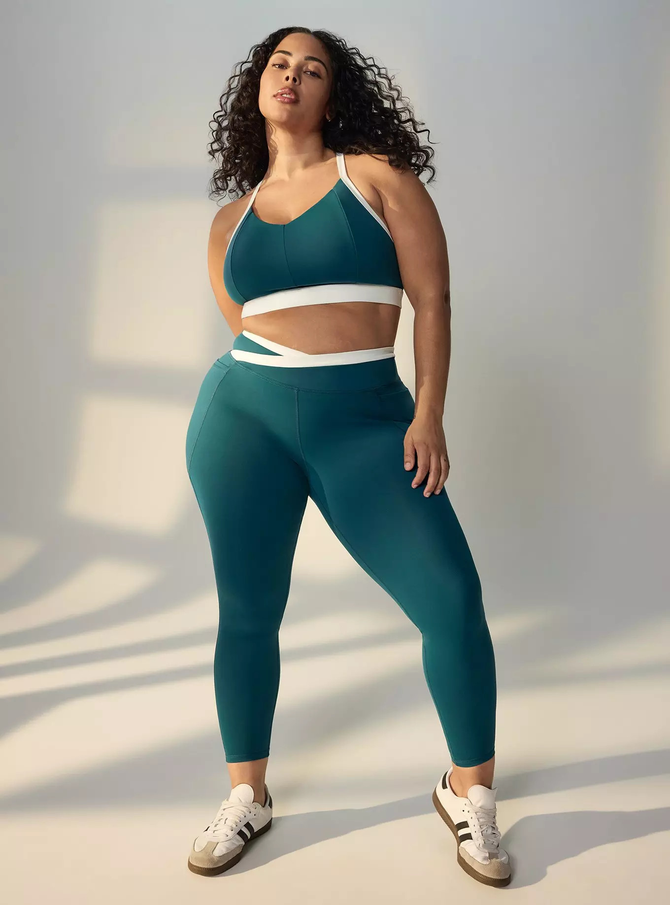 TRU Performance Core V-Band Active Legging | Torrid (US & Canada)