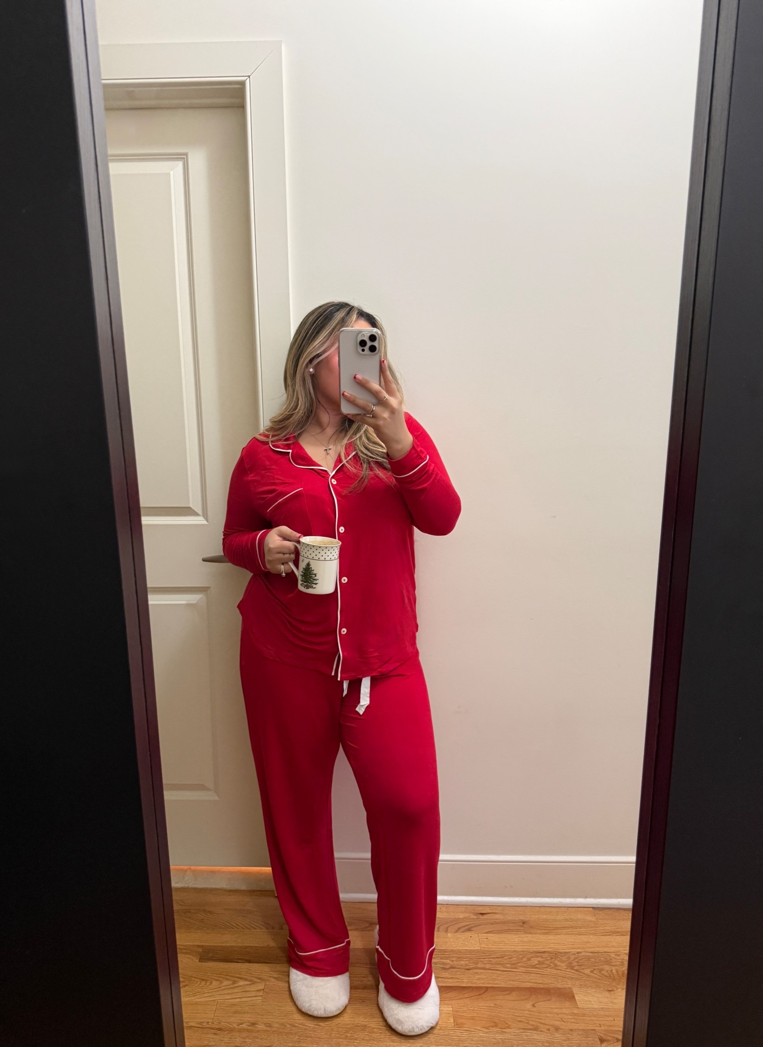 Set size L❤️ (psssst, currently on sale!)

#LTKSeasonal #LTKHoliday #LTKMidsize