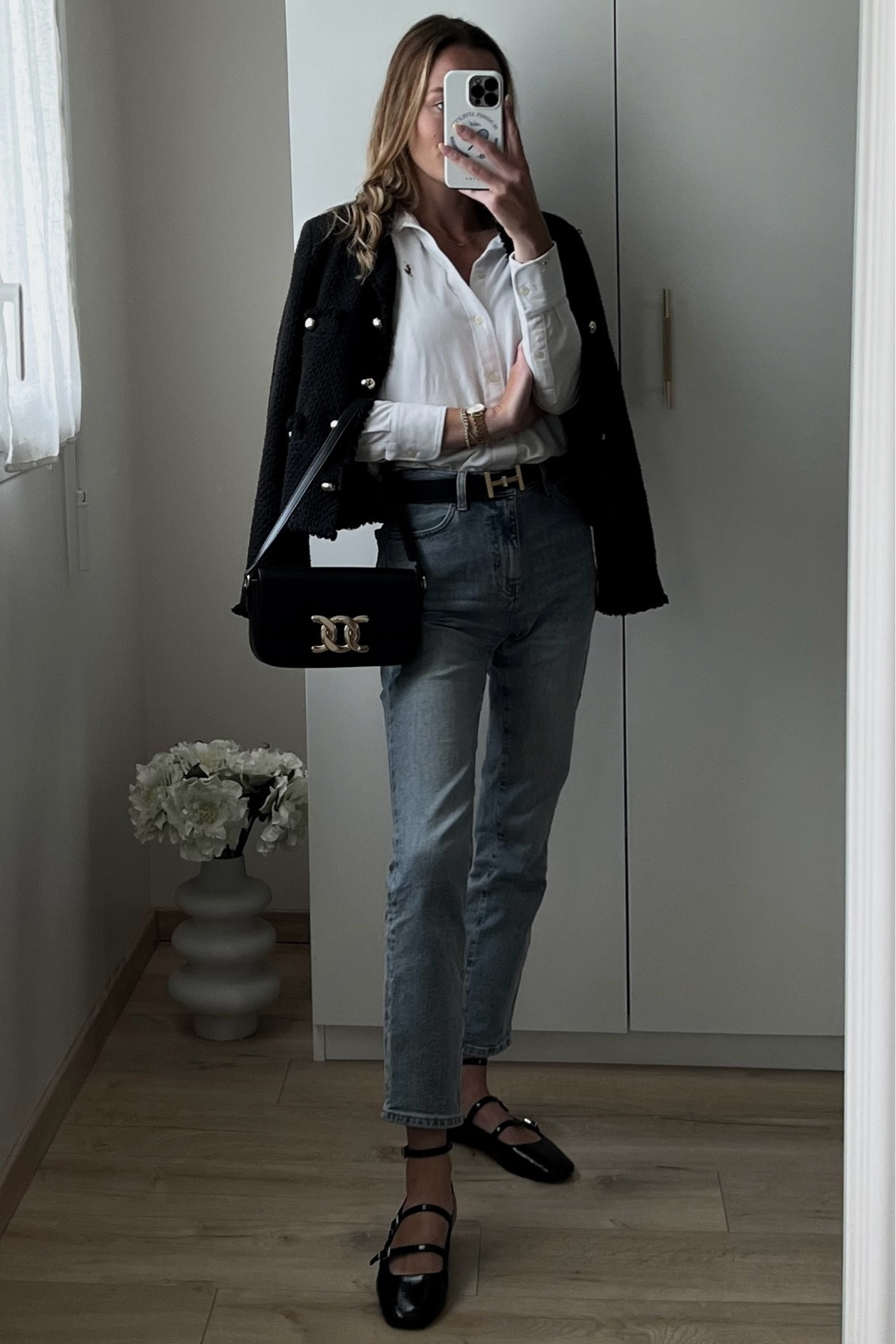 #OOTD #Stylelnspo #FashionBlogger #MinimalStyle #ChicStyle #EffortlessStyle #ClassicStyle #SummerOutfit #ParisianStyle #CapsuleWardrobe #ootdshare #minimalfashion #elegantwoman #elegantstyle #elegantoutfit #classywomen #elegantlady #elegantlook #classyfashion #classy #chicstyle #oldmoney #oldmoneyoutfits 

#LTKeurope #LTKautumn #LTKfrance