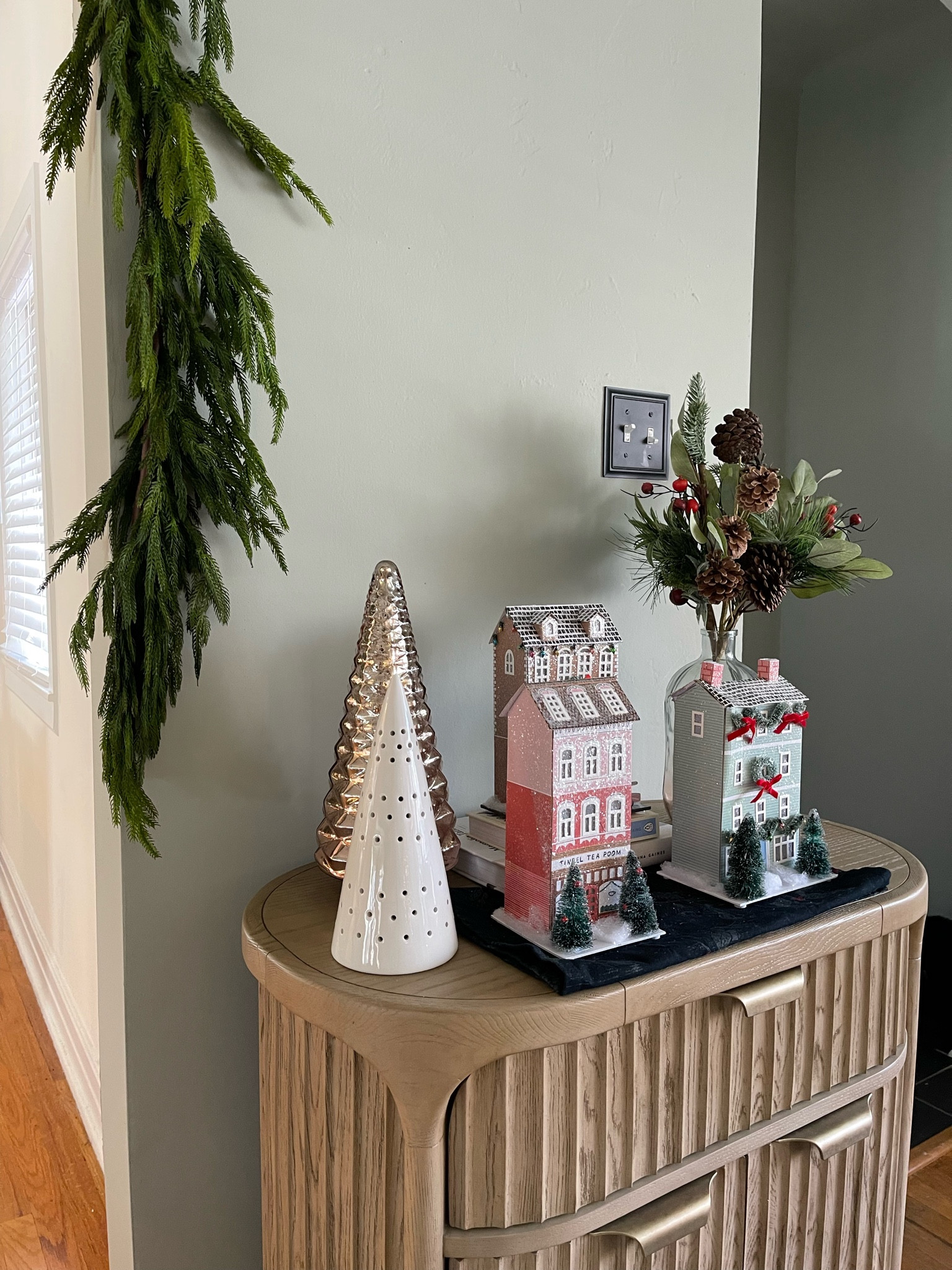 Garland and Christmas decor 

#LTKHoliday #LTKCyberweek #LTKSeasonal