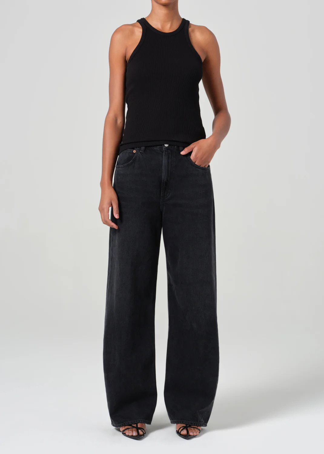 Low Curve Jean in Black Tar | AGOLDE