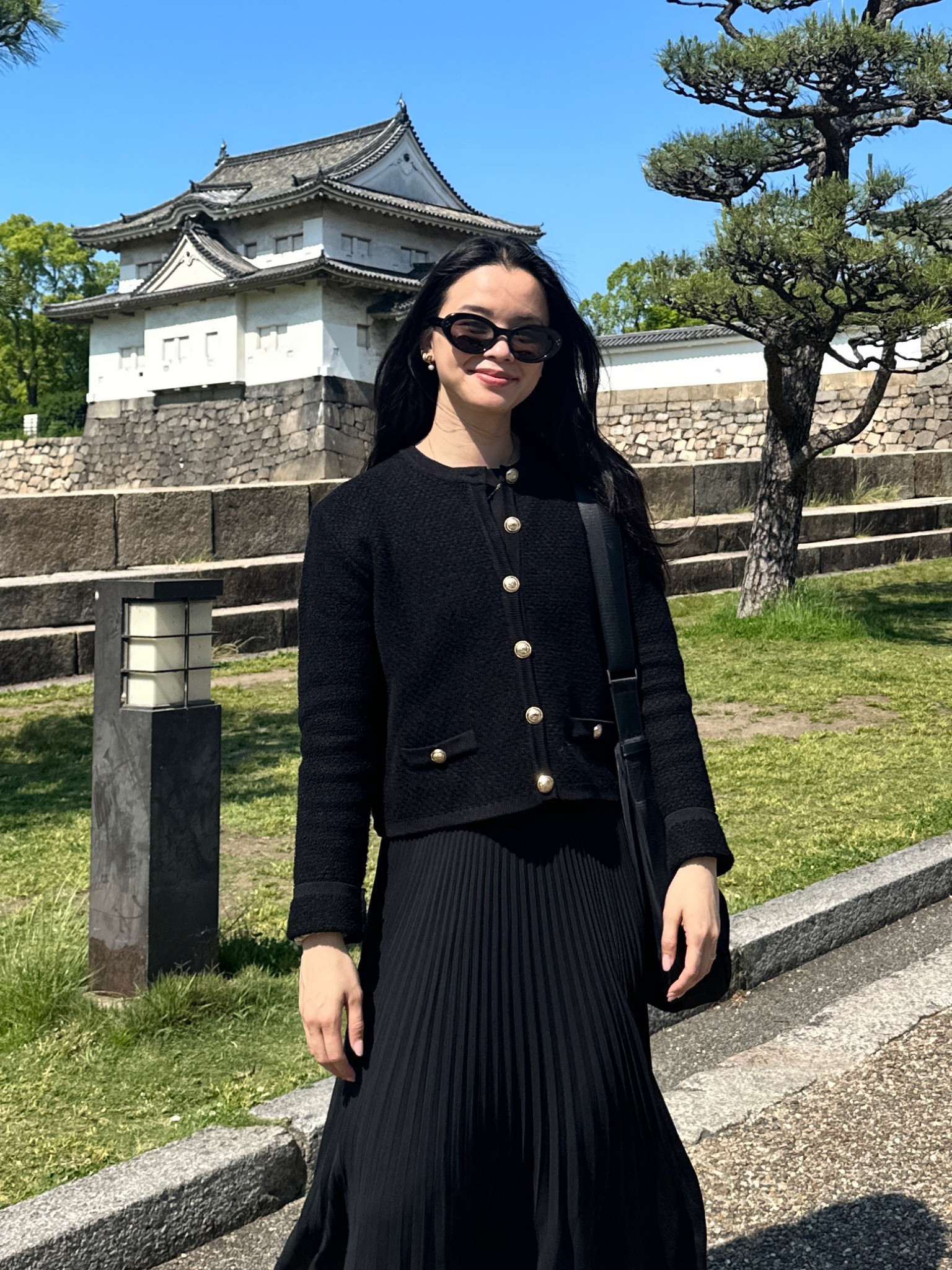 classic and polished all black outfit 
-black cardigan with gold buttons
-black pleated skirt 


#LTKStyleTip #LTKTravel #LTKWorkwear