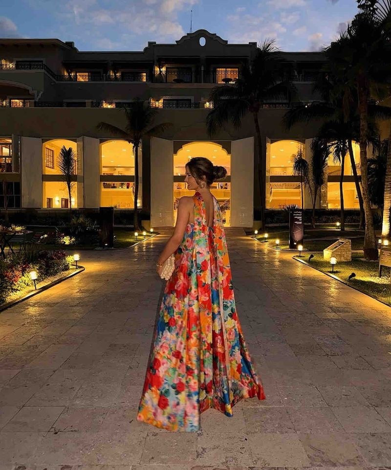 off to dinner!🥂🌺🍊❤️🌊 wearing size xs in this colorful maxi dress that is perfect for vacay! 


vacation outfit, vacay style, summer outfit, resort wear, beach outfit, travel outfit, euro summer, europe outfits, coastal chic, italian summer, amalfi coast outfit, effortless summer style, what to wear on vacation, summer travel outfits

#LTKootd #LTKTravel #LTKgrwm