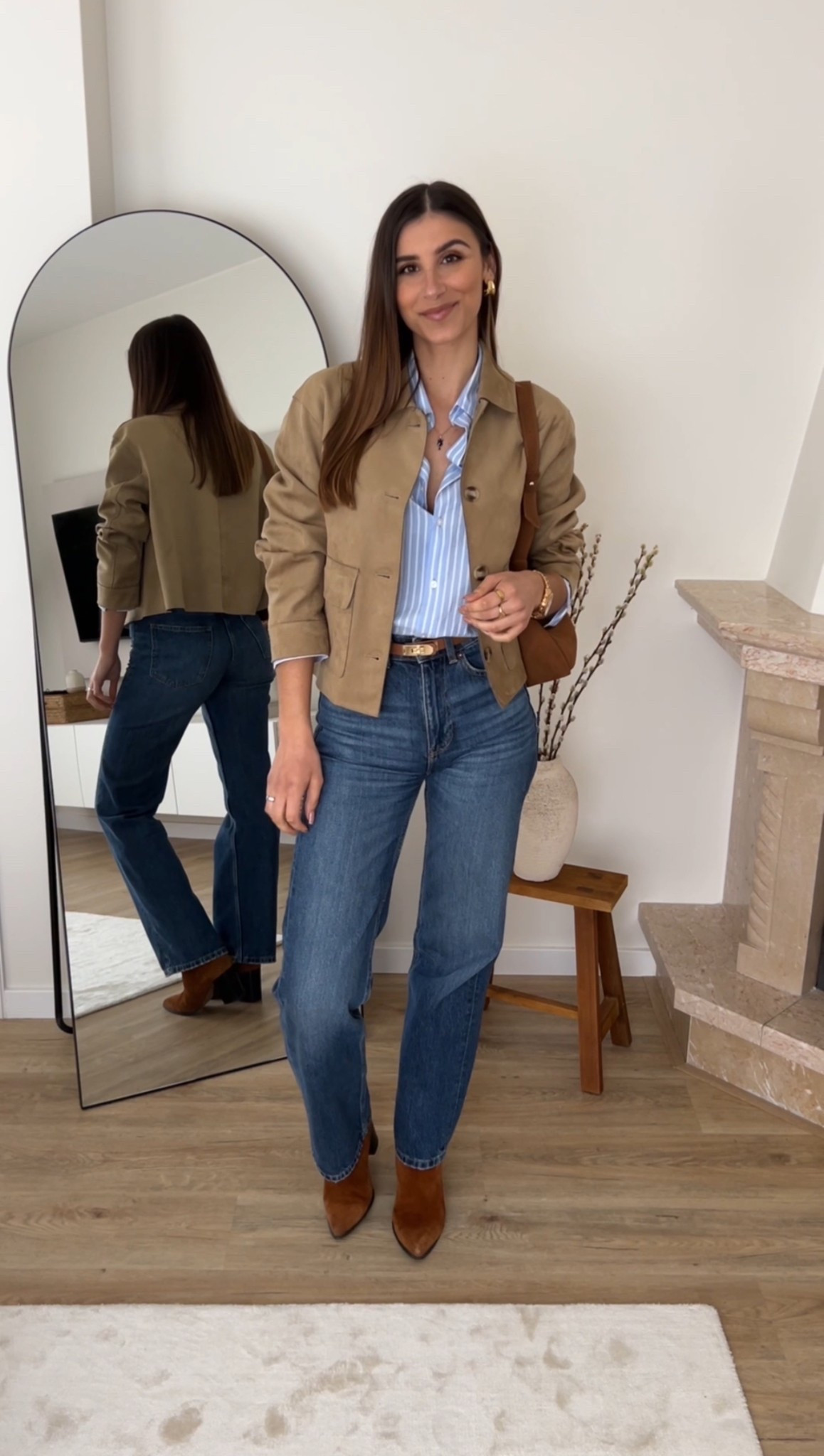 Suede jacket styling for spring 🌸

Actual shirt from Parallel 51 - the Avery Button Down in color “blue pinstripe”.

Use my code for 15% discount on the website 👉🏽 joana15

https://parallel51.co/?utm_source=brand+ambassador&utm_medium=social&utm_campaign=joanasamorasantos

#LTKWorkwear #LTKStyleTip #LTKSeasonal