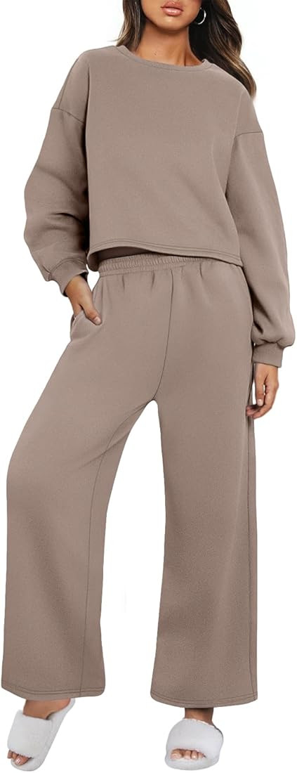 Womens 2 Piece Sweat Sets Wide Leg Pants Cropped Swearshirts Fall Fashion Clothes Matching Sweats... | Amazon (US)
