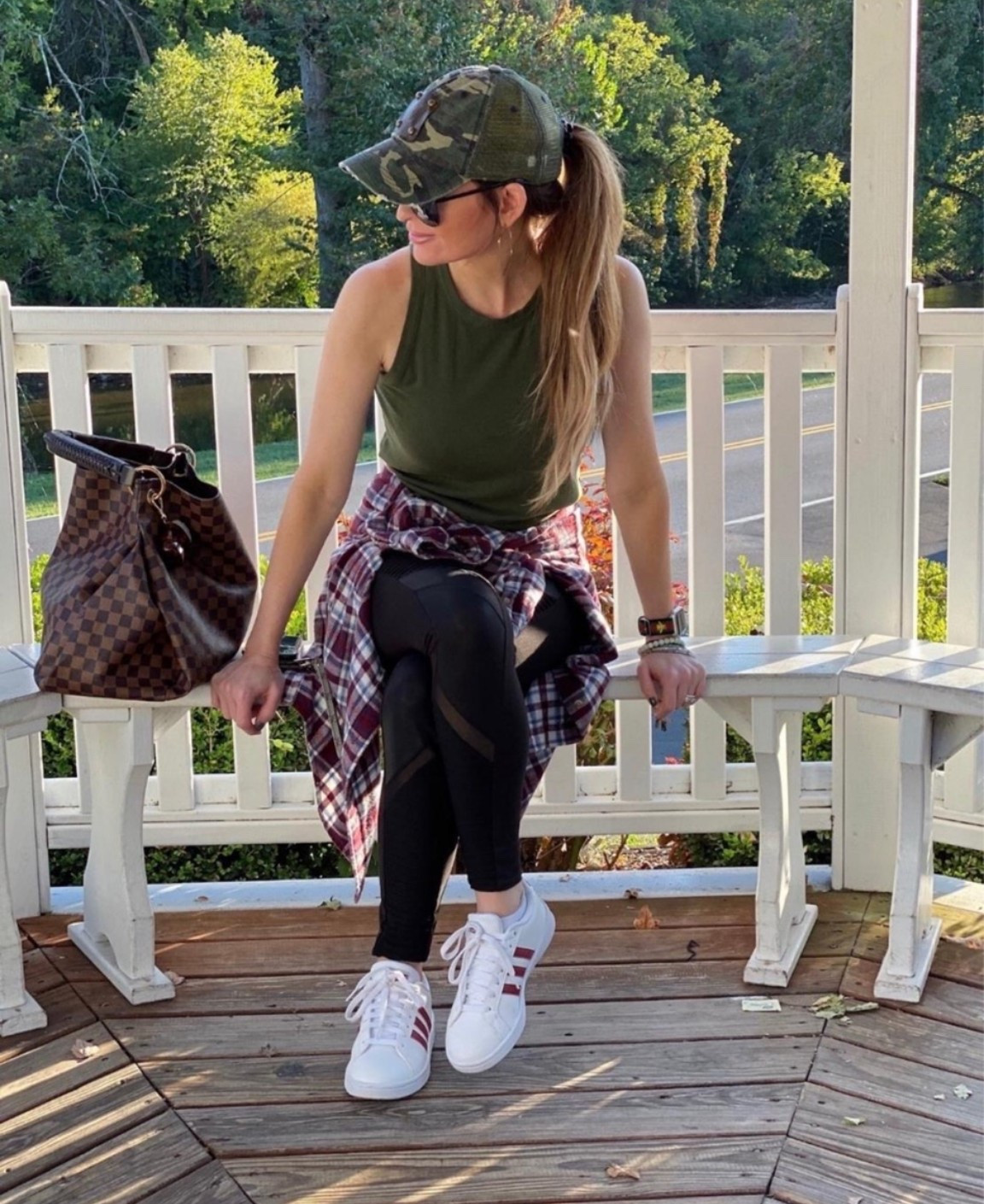 What’s in my bag Vacation edition 💼

#LTKdayinmylife #LTKselfcare #LTKTravel