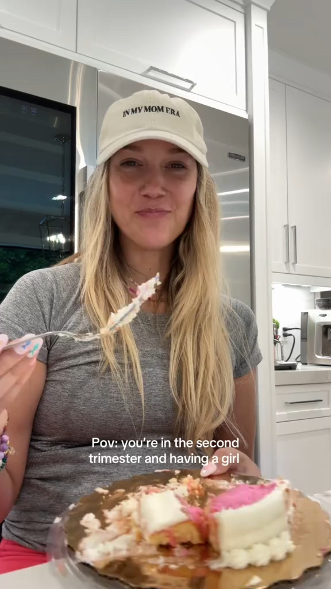 Pov: you’re in the second trimester and having a girl. with my son i loved soup, with girlie pop its cake at 2pm 

#LTKBump #LTKActive #LTKStyleTip