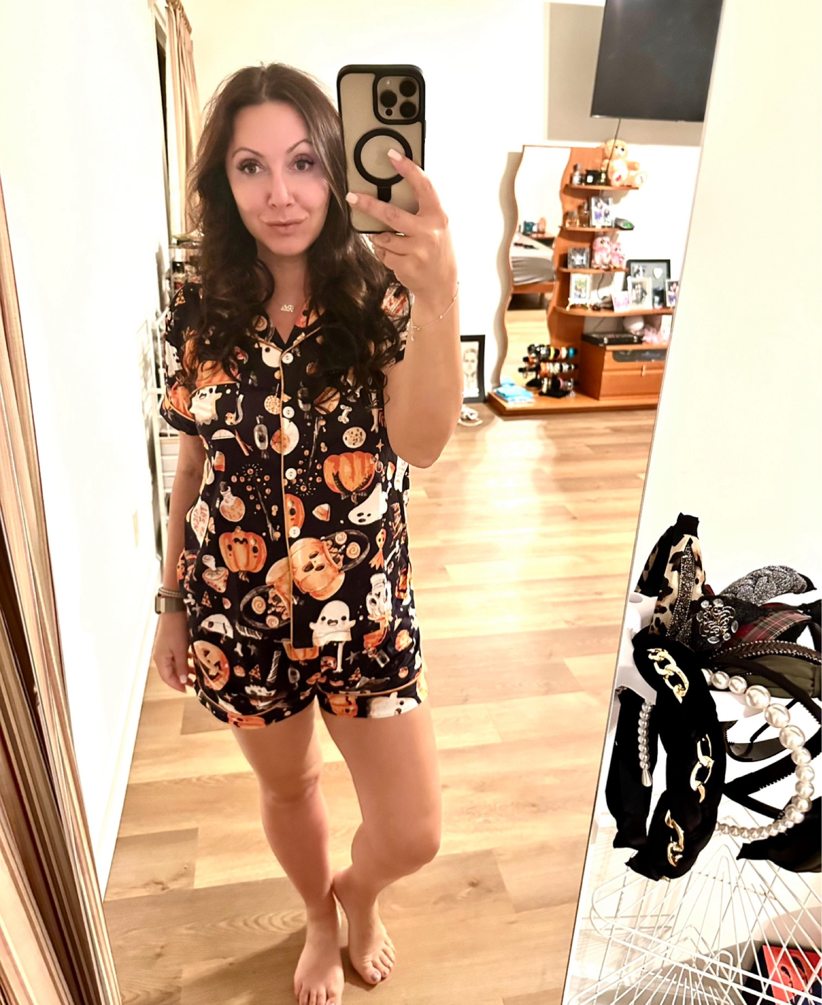 🎃👻 Get cozy and spooky all at once with these viral Halloween pajamas! Perfect for lounging and embracing the festive spirit. Whether you're watching scary movies or just sipping pumpkin spice lattes, these PJs are a must-have. 🧡🖤

#HalloweenVibes #CozySeason #PajamaParty #SpookyStyle

#LTKHome #LTKSeasonal #LTKFamily