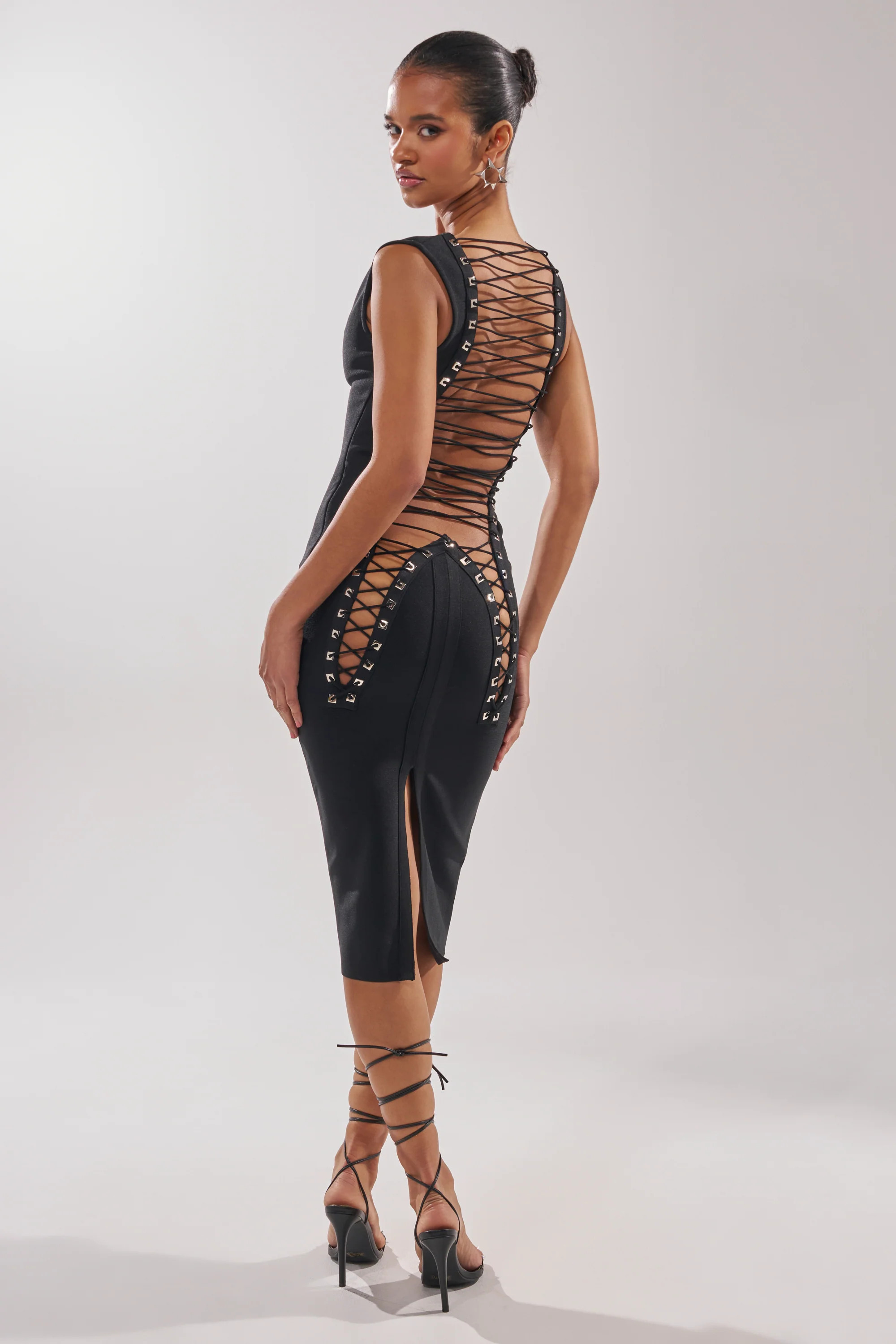 AKIRA Midnight Laces Corset Midi Dress | Black | Size Large | AKIRA
