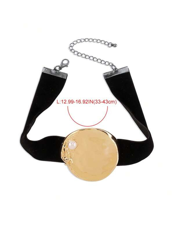 Round Decor Choker  SKU: sj2304224844488882(13 Reviews)$2.20$2.09Join for an Exclusive 5% OFFS3 E... | SHEIN