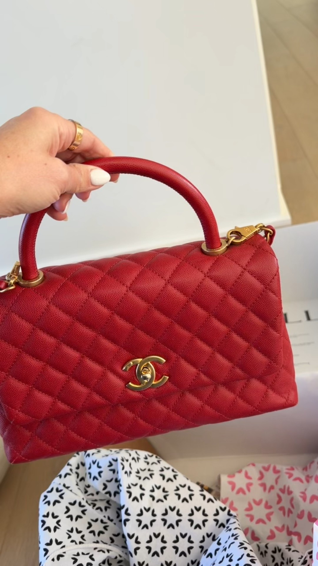 Love vivrelle for special events or trying out different sizes/options before I make a purchase. I’ve been wanting to try out a bigger Chanel bag size and also obsessed with this red!! 

Get one month for FREE with code ASHLEE

#LTKValentine #LTKOver40