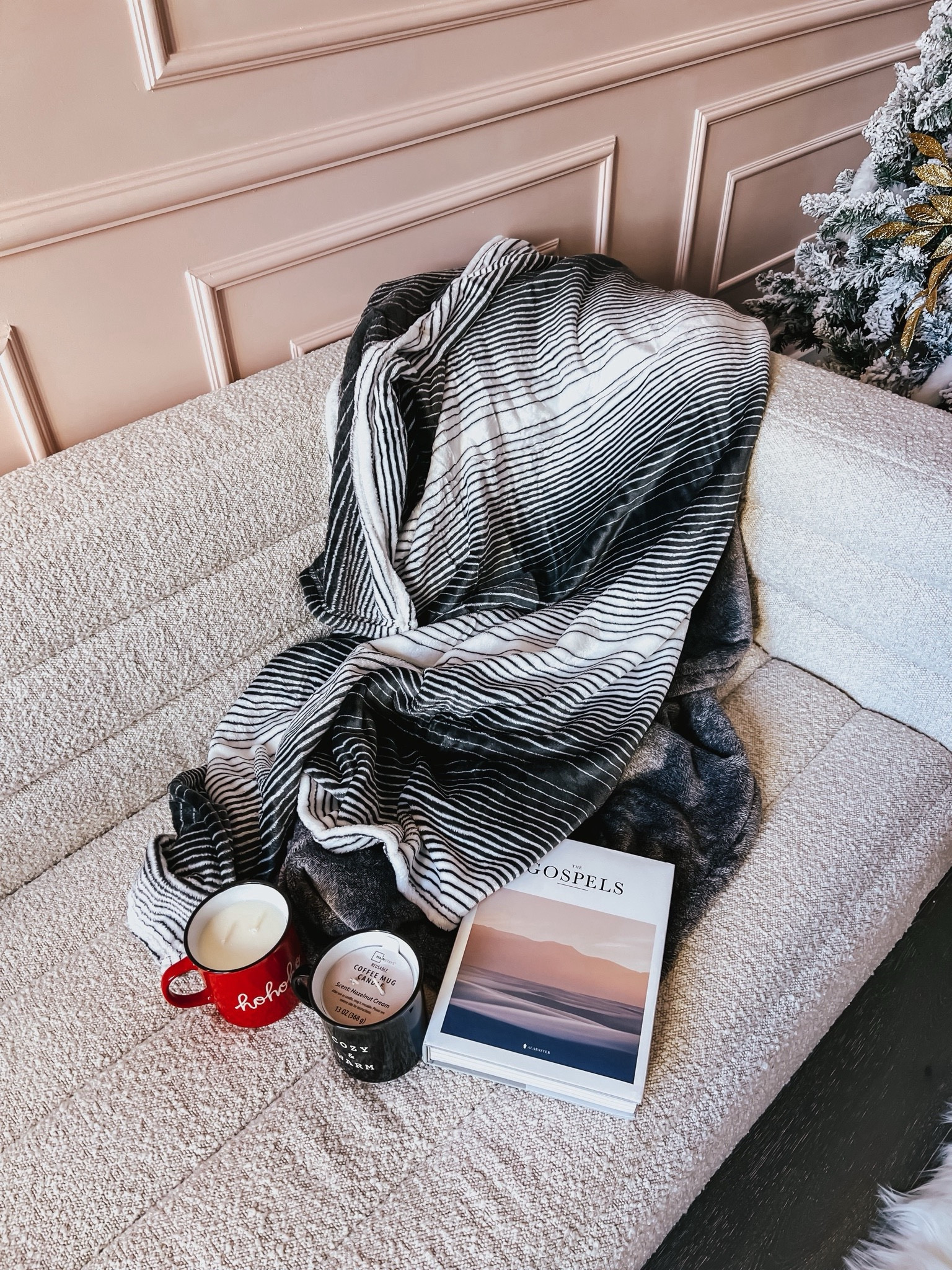 Some cute last minute Christmas gifts I bought this week! 

#LTKHoliday #LTKstyletip #LTKGiftGuide