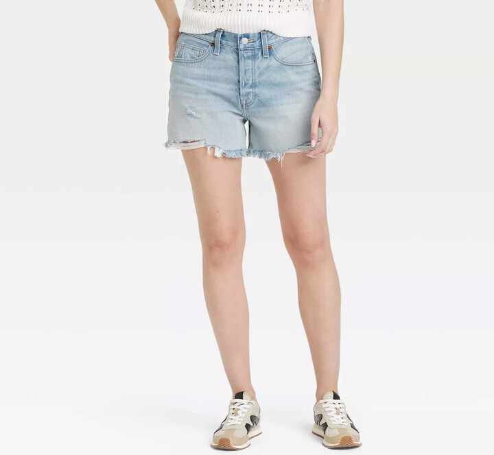 Universal Thread Women's Mid-Rise 90's Baggy Denim Shorts | Target