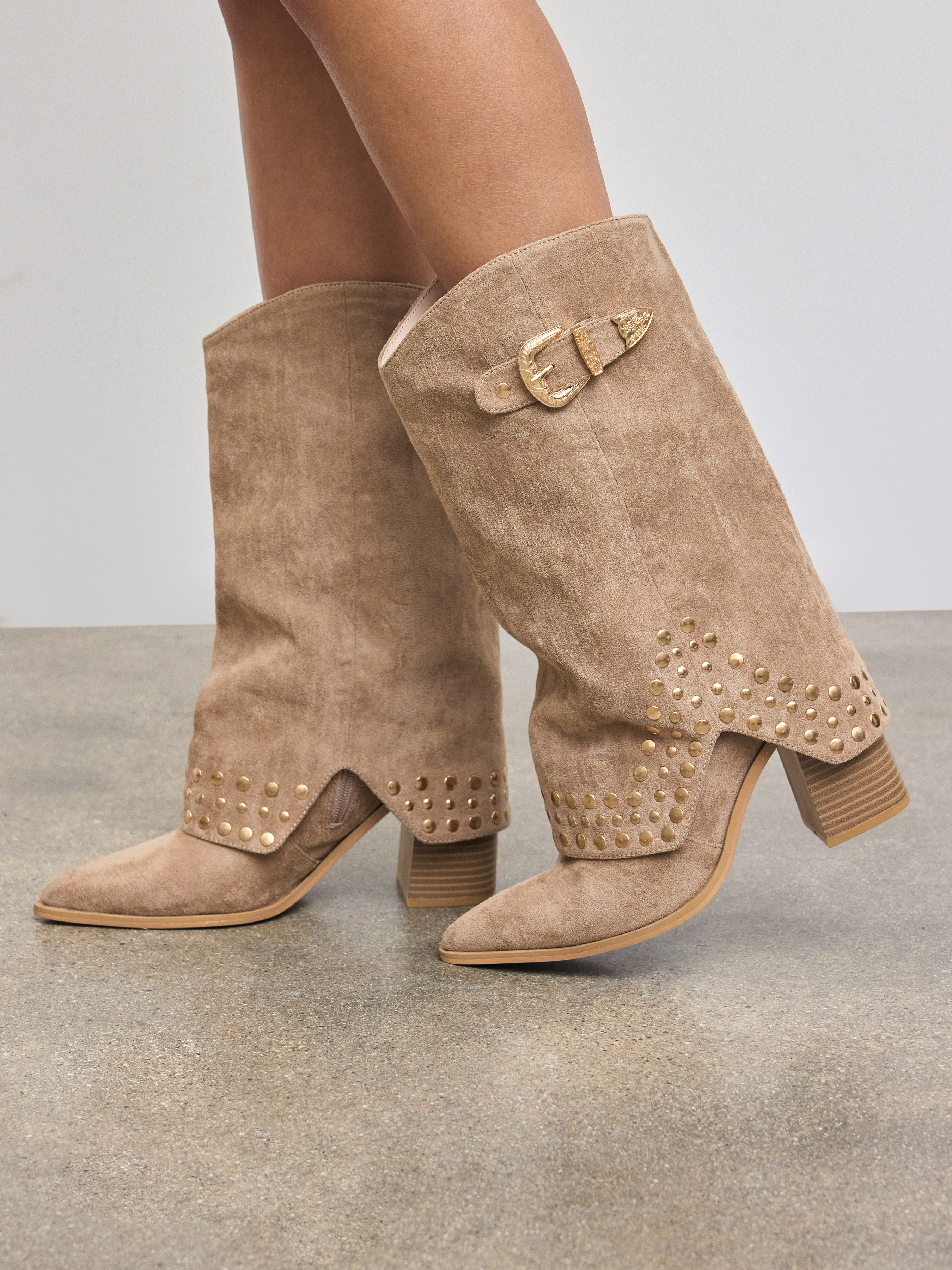 STUDDED POINTED TOE SUEDE BOOTS For Daily Casual Music Festival/Live House Party/Clubbing Coffee ... | Cider