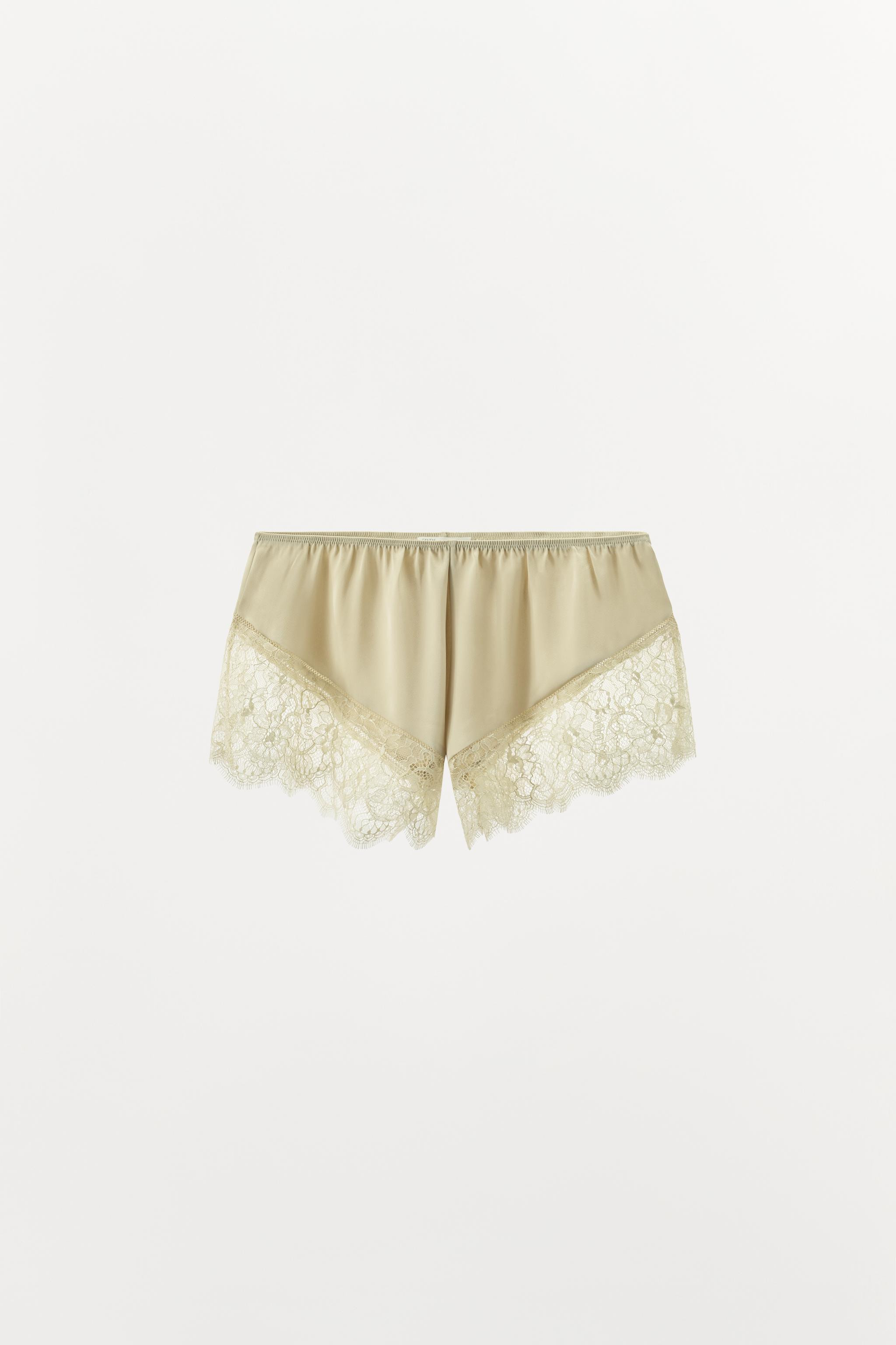 SHORTS SATINATI PIZZO LIMITED EDITION | Zara IT