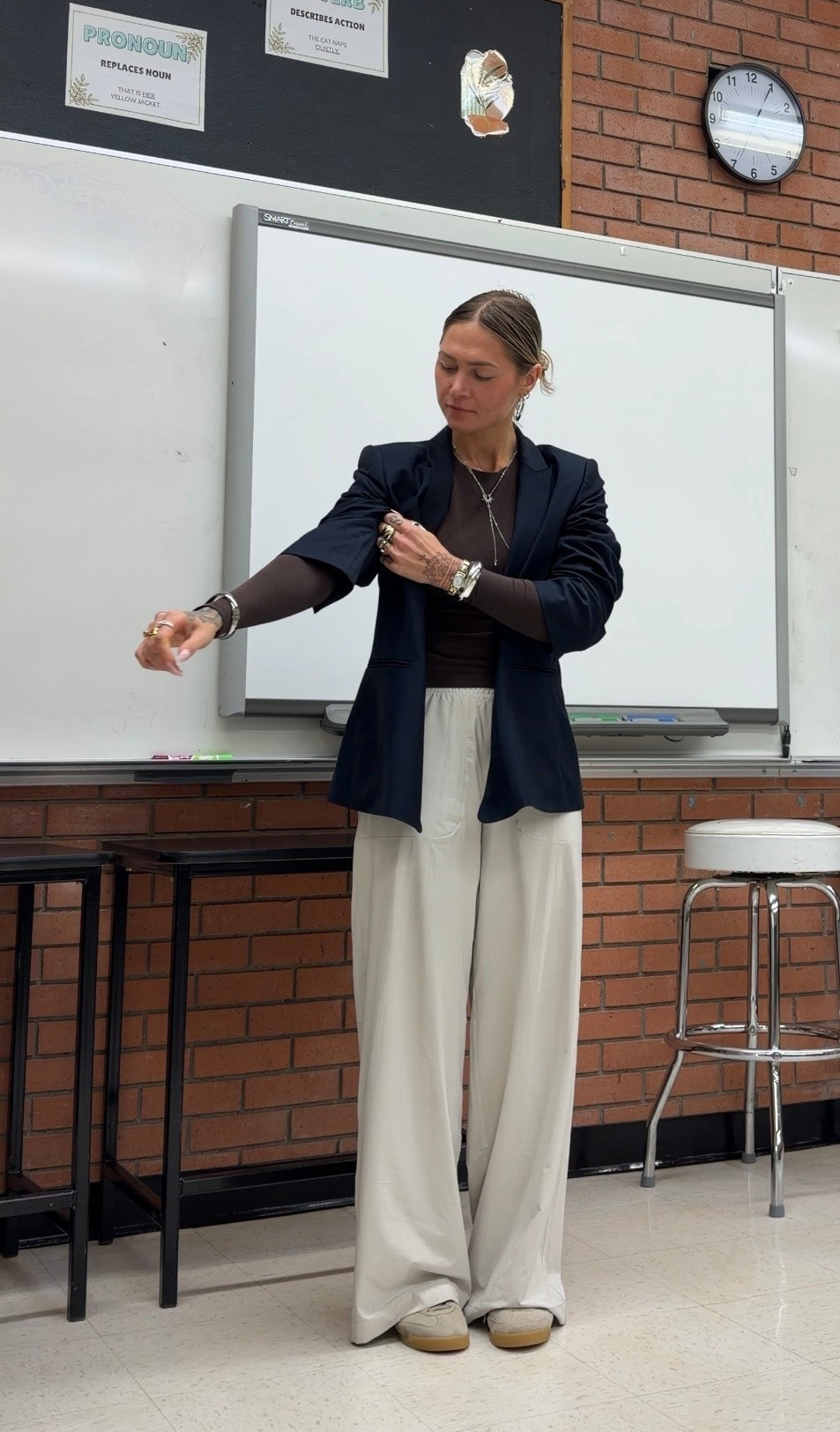 Teacher outfit. Navy blazer and cream trousers

#LTKcanada #LTKworkwear #LTKwinter