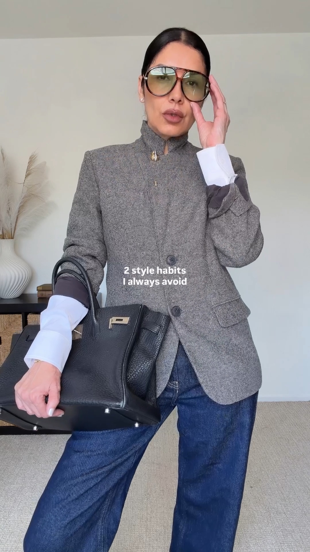 1️⃣ Over accessoring every outfit, less is more. Too many accessories competing = outfit looks messy, not elevated. 

What to do instead:
👉 Pick 1–2 focal pieces max (ex: gold hoops + watch = chic, done)

2️⃣Matching everything too perfectly: Shoes, bag, belt all same exact color
👉 Fix: coordinated, not identical

Follow along for more style tips and fashion inspo 

Visit my blog : https://www.theallureedition.com

