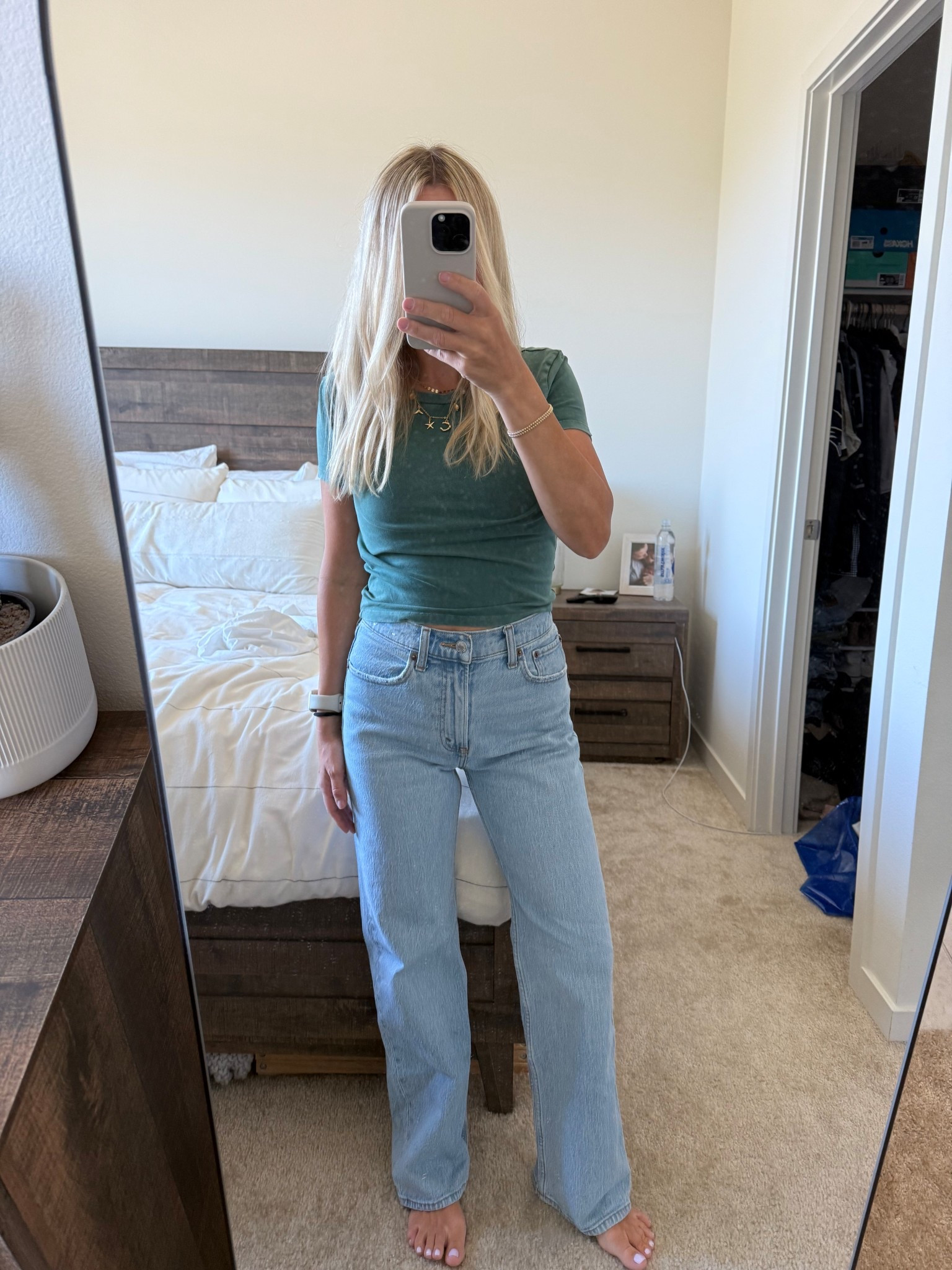 I clowned on BBJs (big baggy jeans) for so long yet here I am, wearing BBJs. 

#LTKStyleTip #LTKPetite