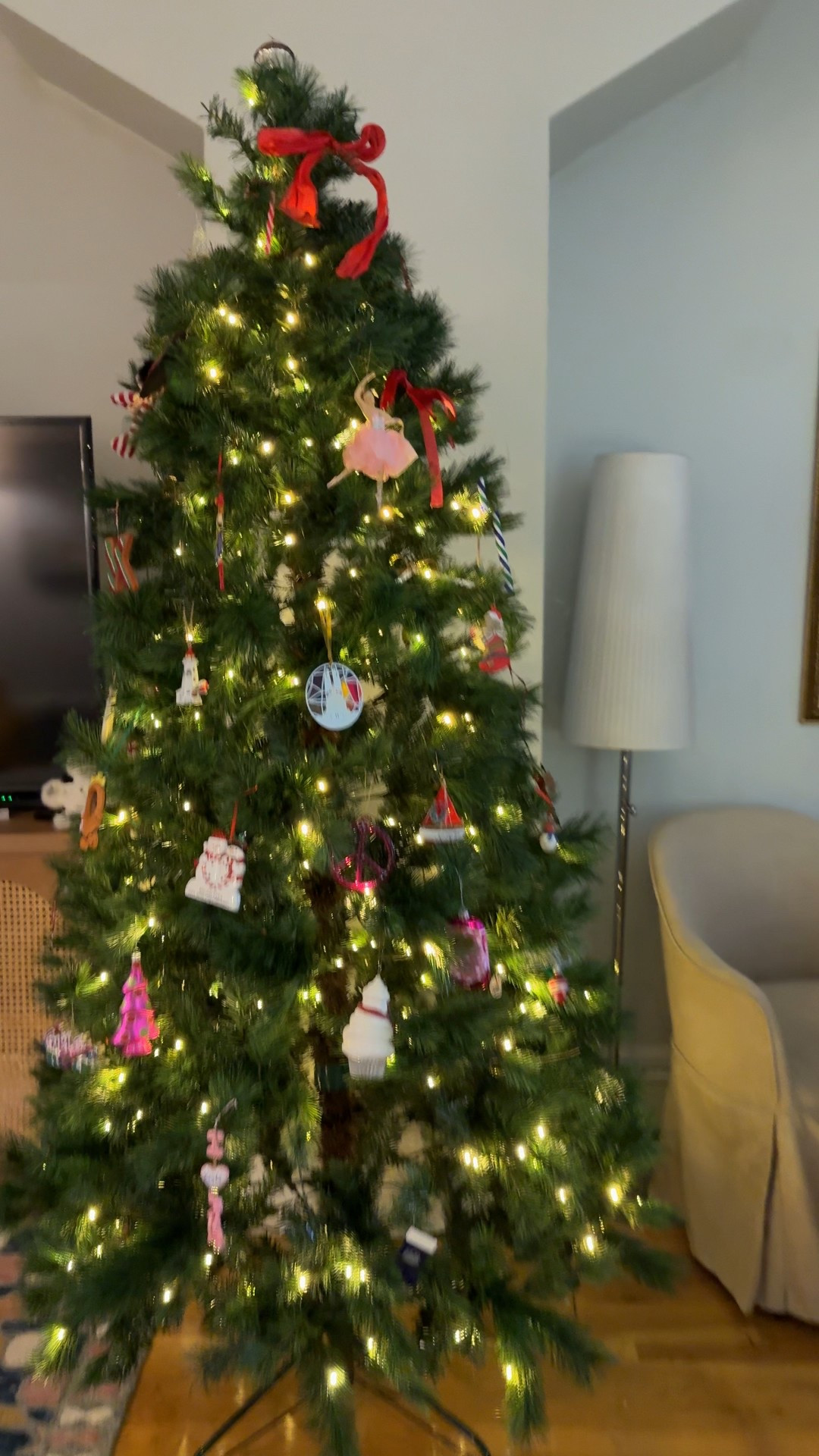 Christmas tree!!!!

#LTKSeasonal #LTKFindsUnder100 #LTKHoliday