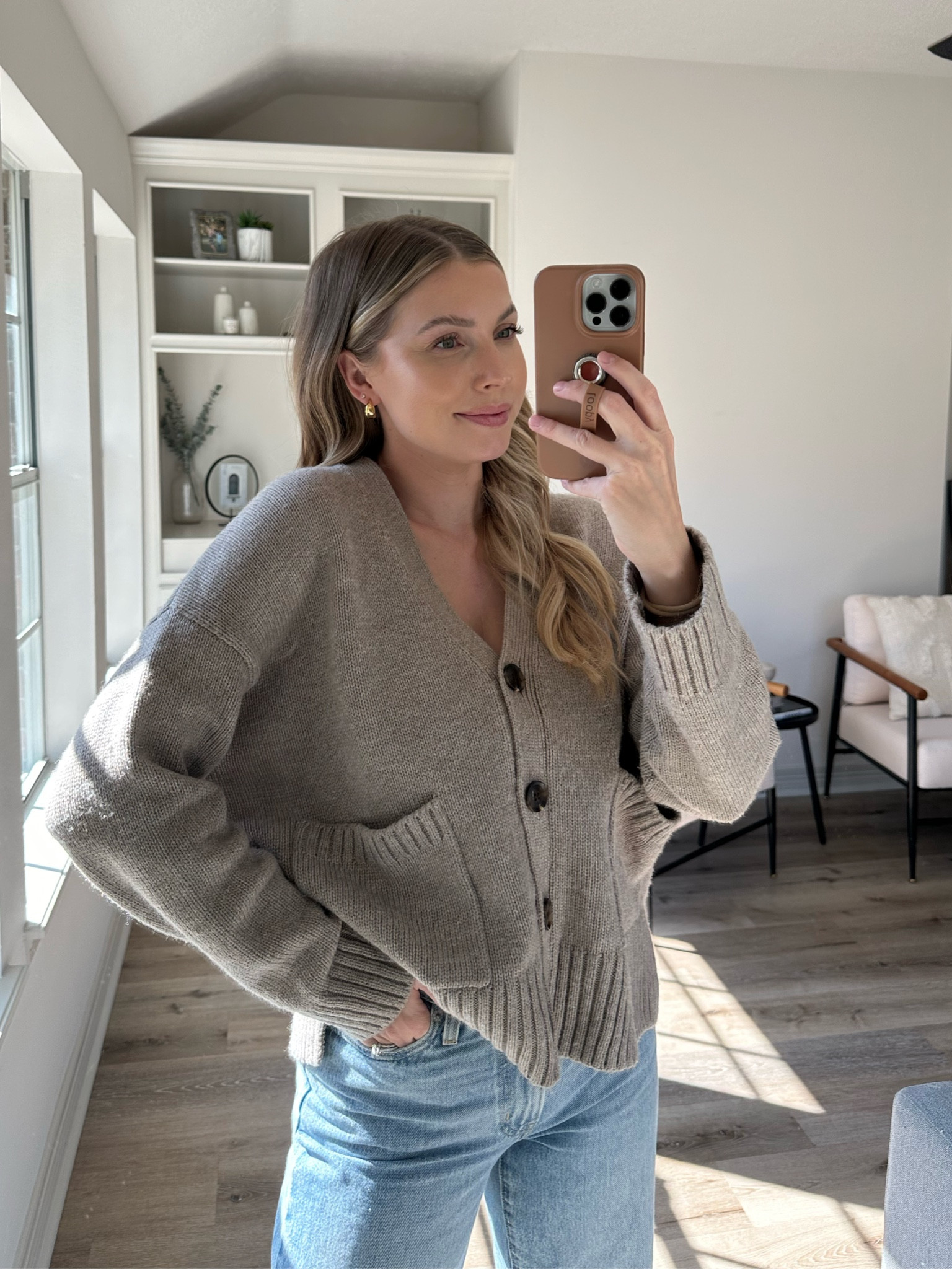 The perfect cardigan to move into spring! Wearing a medium!

#LTKstyletip #LTKSeasonal