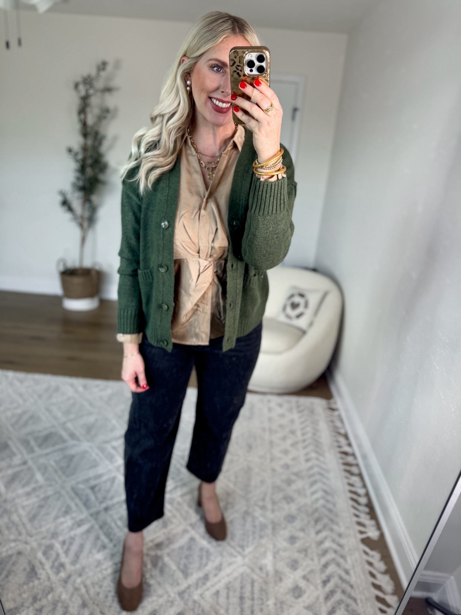 Weekend Walmart Wins try on 
Soft green cardigan- medium 
Knot front blouse- medium 
Pumps

#walmartpartner #walmartfashion @walmartfashion

#LTKFindsUnder50 #LTKStyleTip #LTKWorkwear