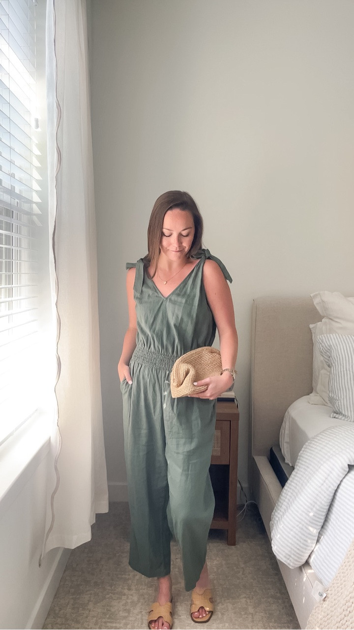 five easy summer outfits for any occasion! 🤍 

#outfitinspiration #outfitideas #summeroutfits #summeroutfitinspo #summerevenings
