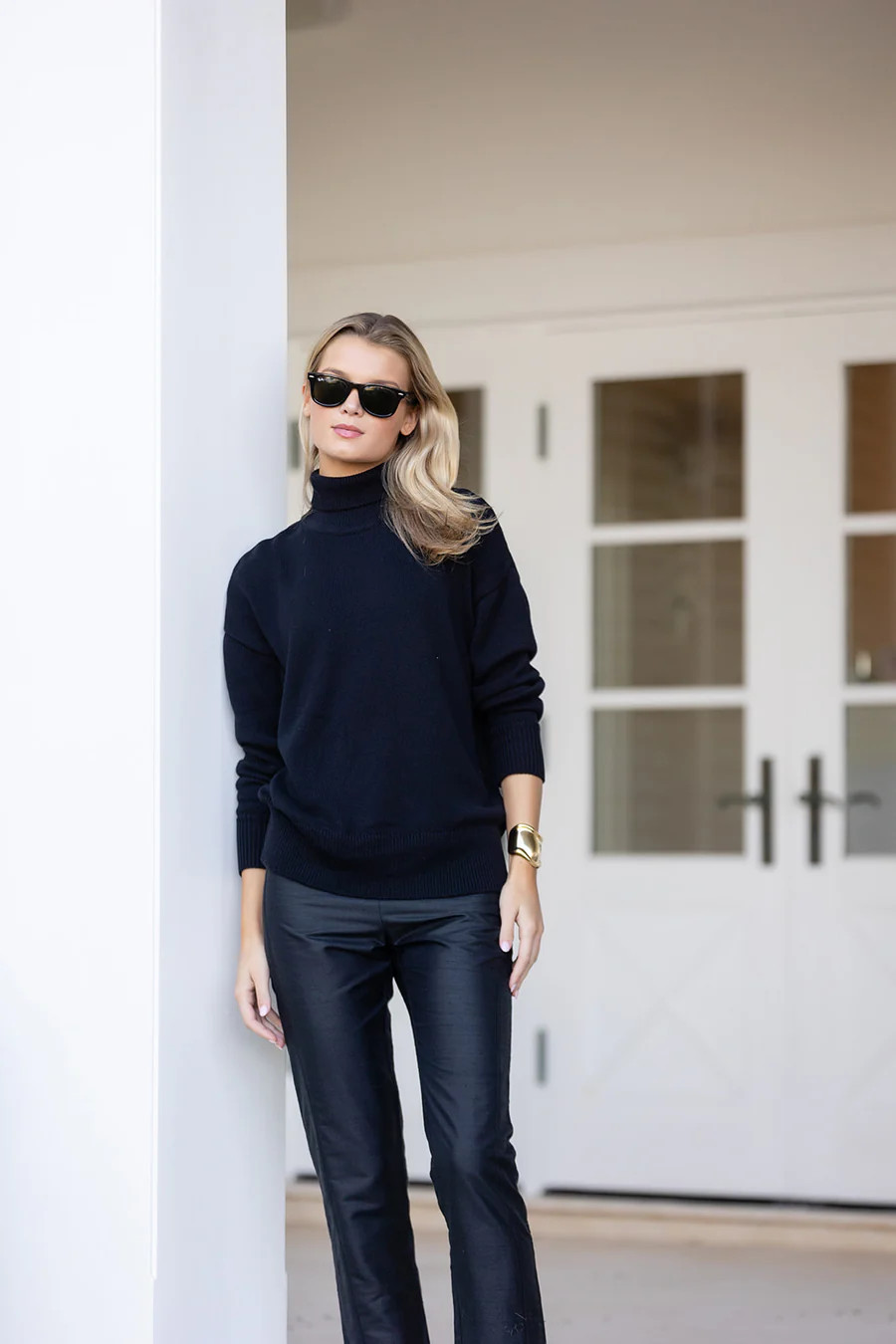 Falmouth Turtleneck - Noir | Julia Amory