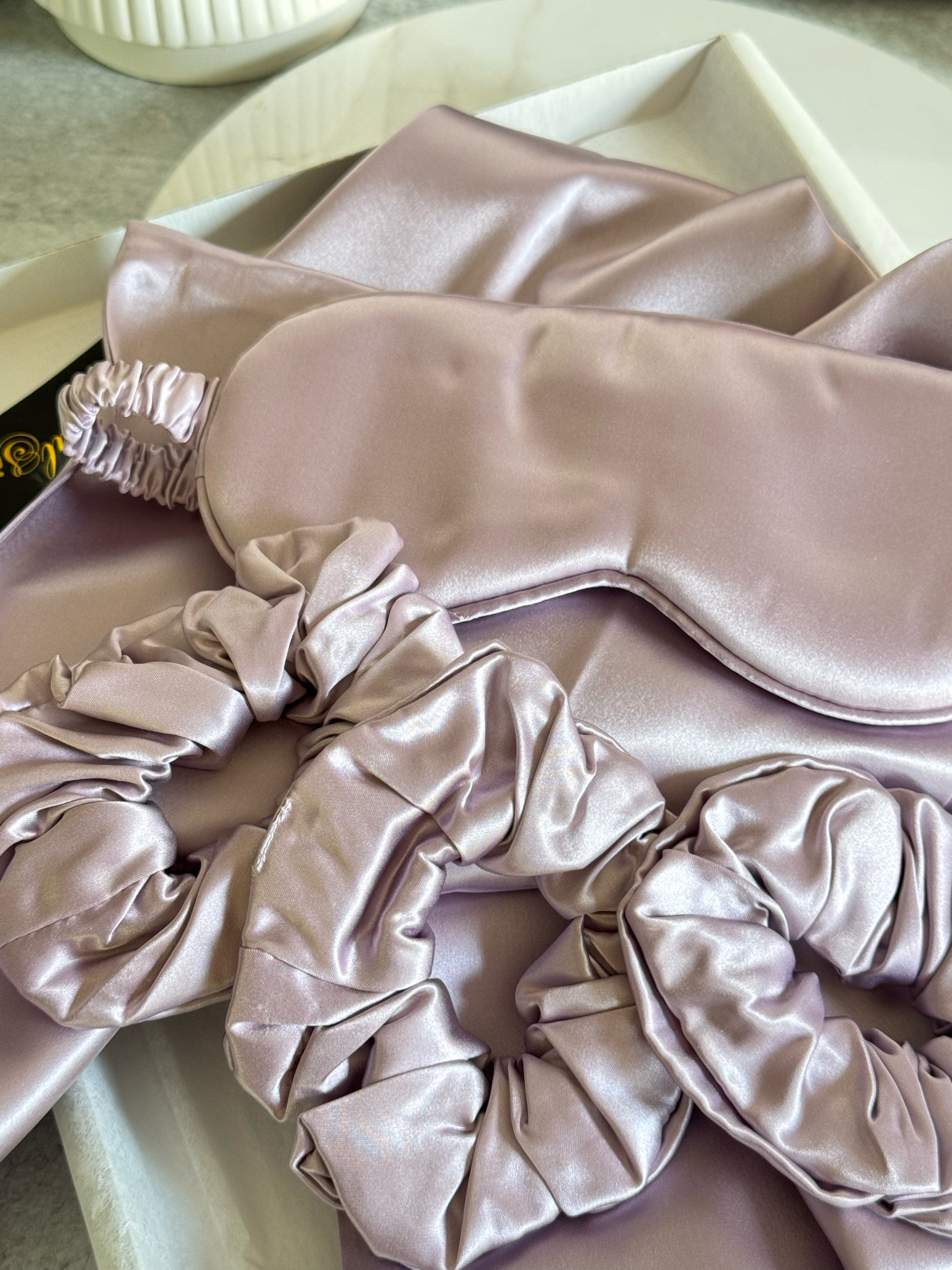Mother’s Day gift idea: Silk bedtime set. 💜

This is one of my favorite sets, made of 100% mulberry silk. Comes with a pillow case, three scrunchies, & an eye mask  

#LTKbeauty #LTKGiftGuide #LTKhome