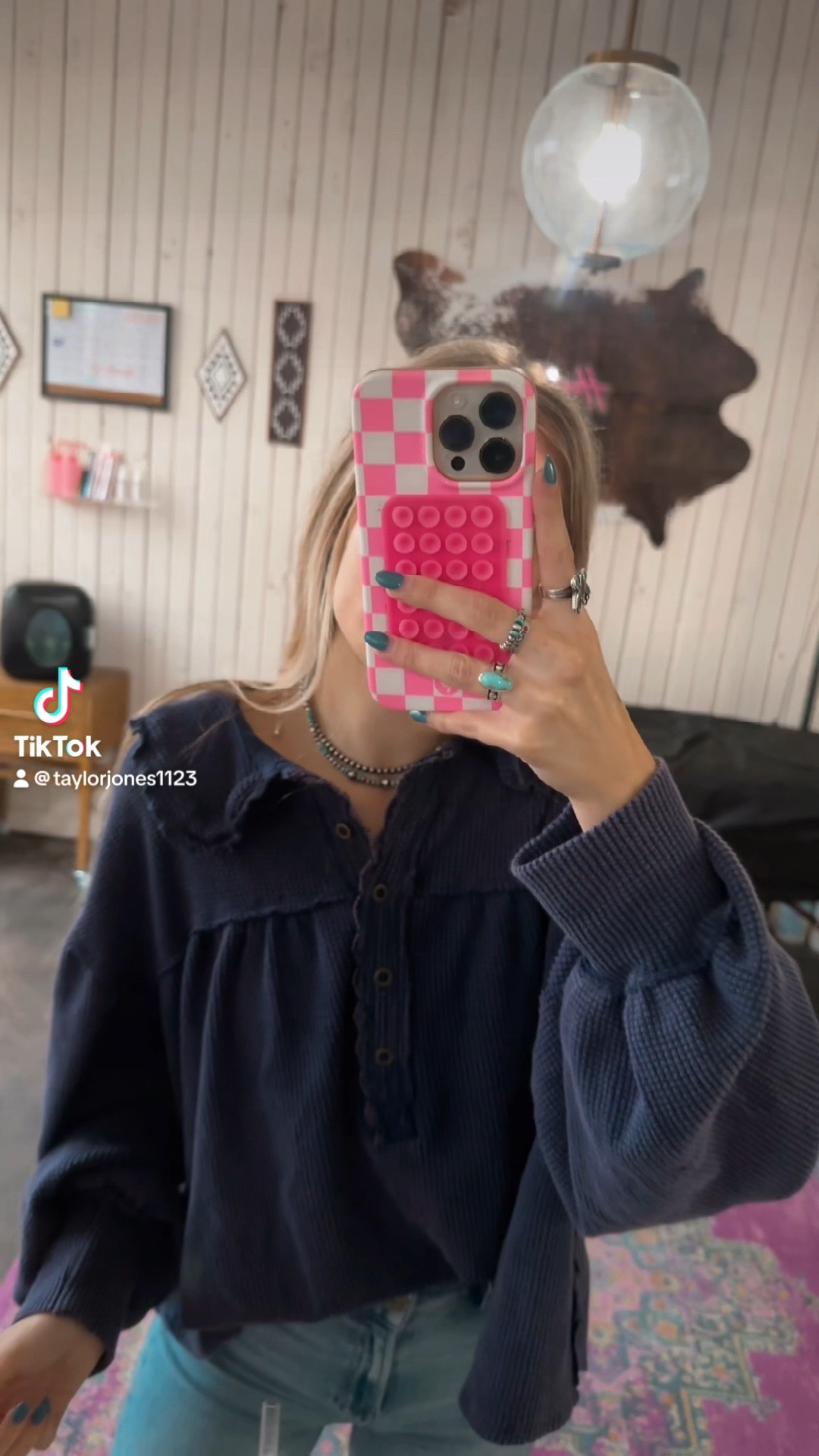 Cutie free people top! Obsessed with the collar 🦋