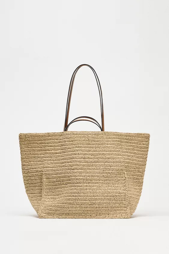 Maxi shopper bag with woven exterior. Shoulder strap and handles. Removable interior pouch with z... | Zara US