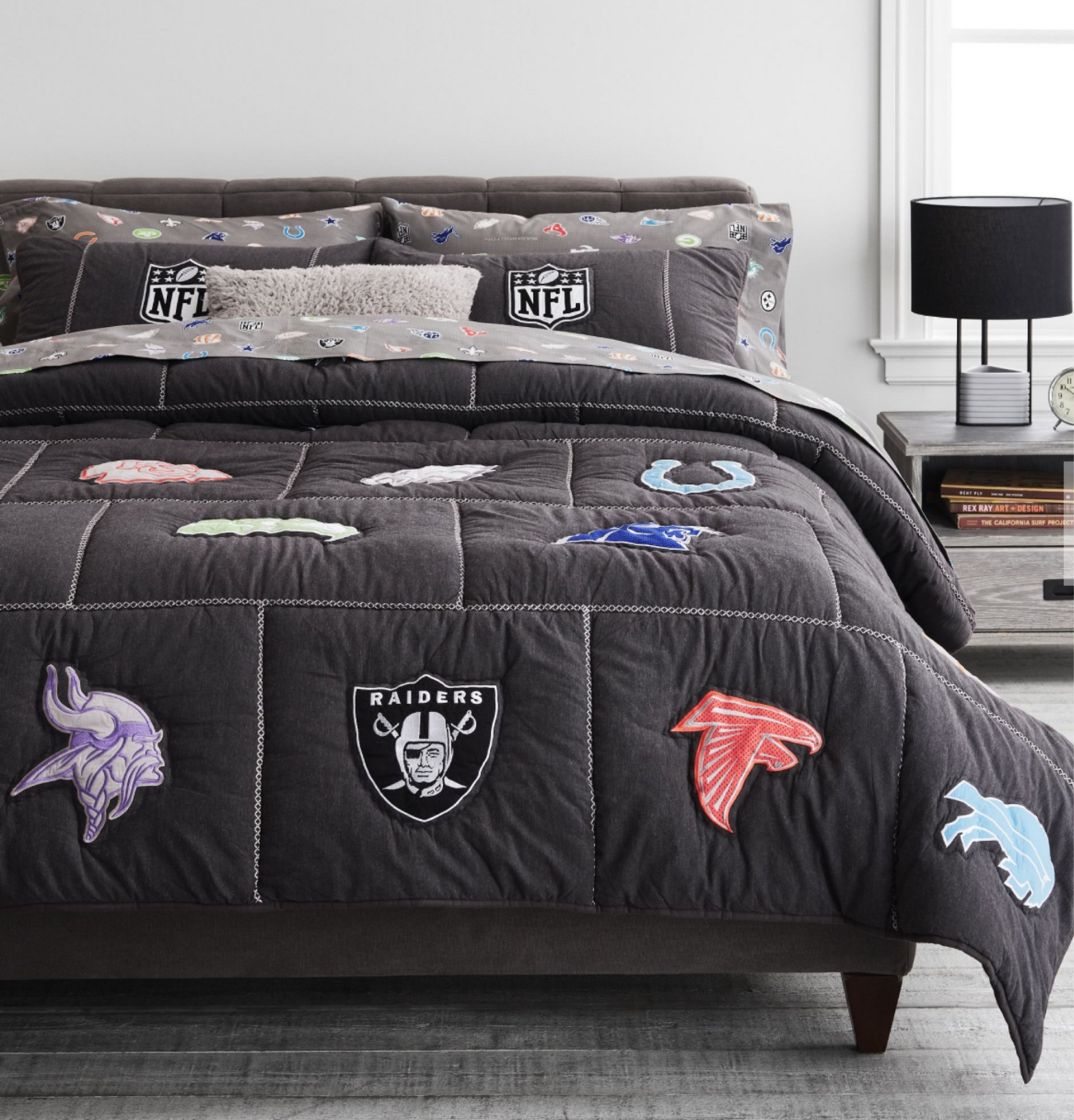 Teen NFL bedding 

#LTKhome #LTKkids #LTKfamily