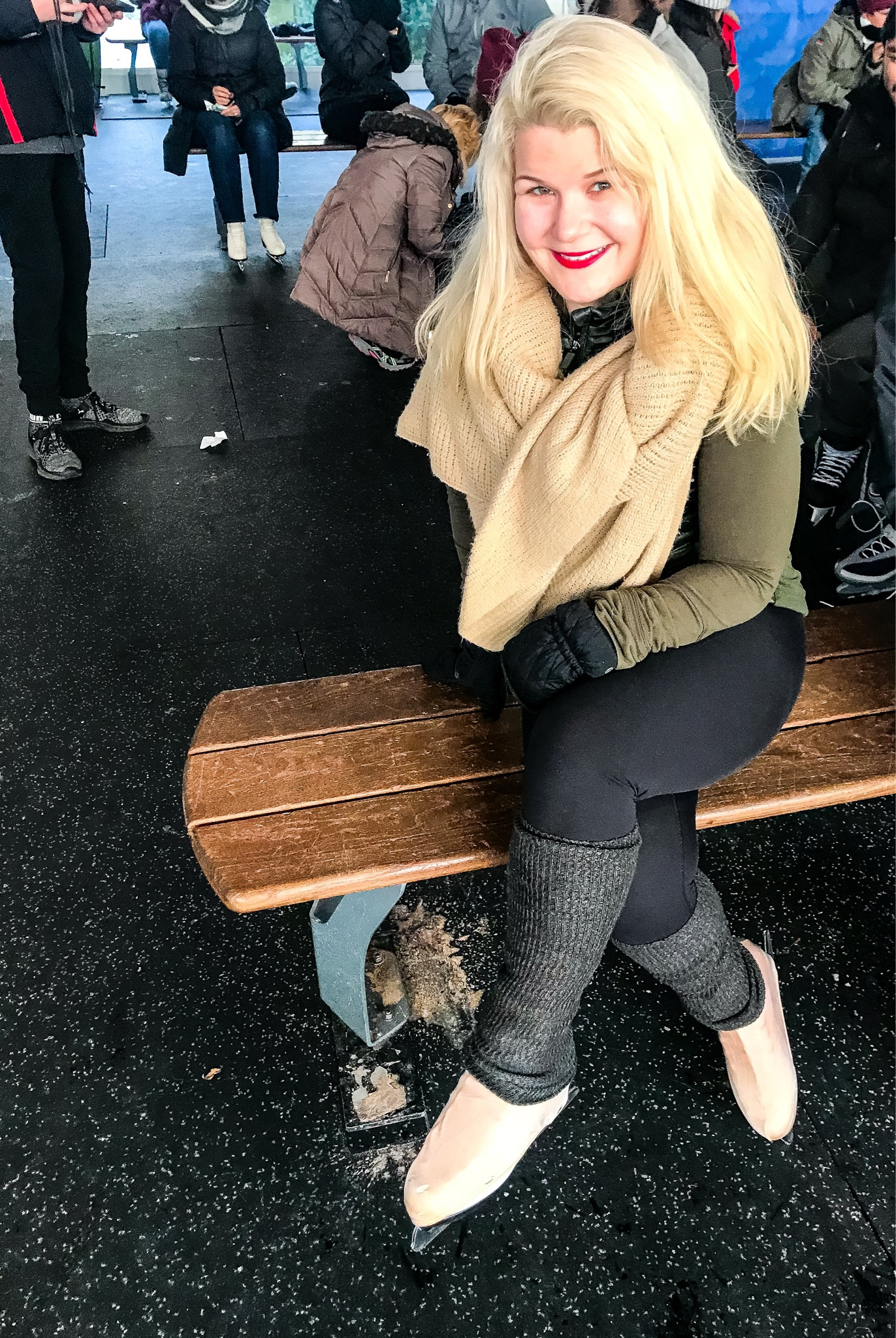 So excited that Bryant Park ice rink is back! Fun fact I skated for 13 years and I will still get on the ice occasionally.

#LTKTravel #LTKPetite #LTKActive