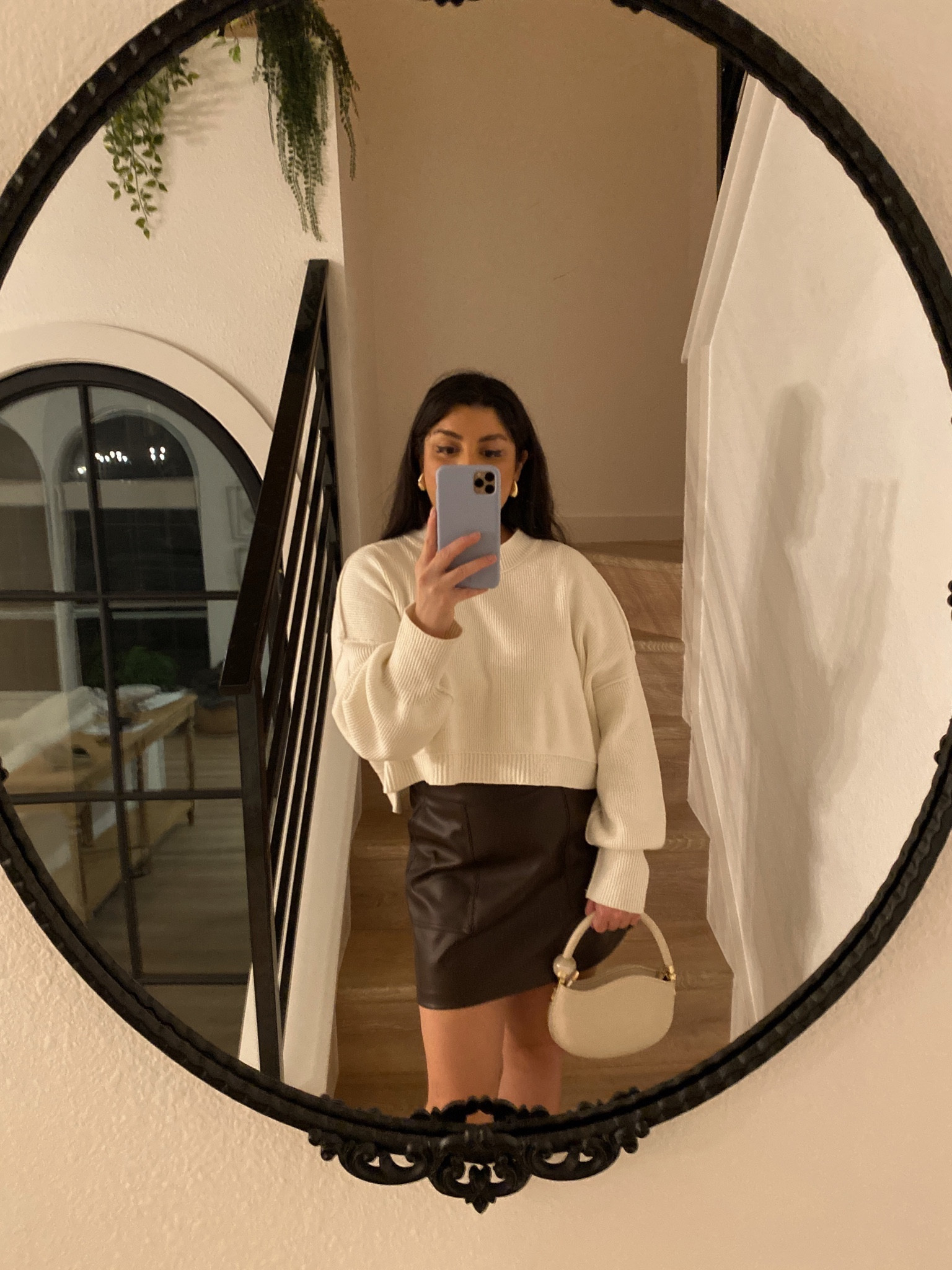 fall outfits I’m loving 🍂👝 



#falloutfits2023 #midsizefashion #midsizestyle #latinacreators #latinainfluencer #oufitideas #size8 #sizemedium #size10

#LTKGiftGuide #LTKstyletip #LTKmidsize