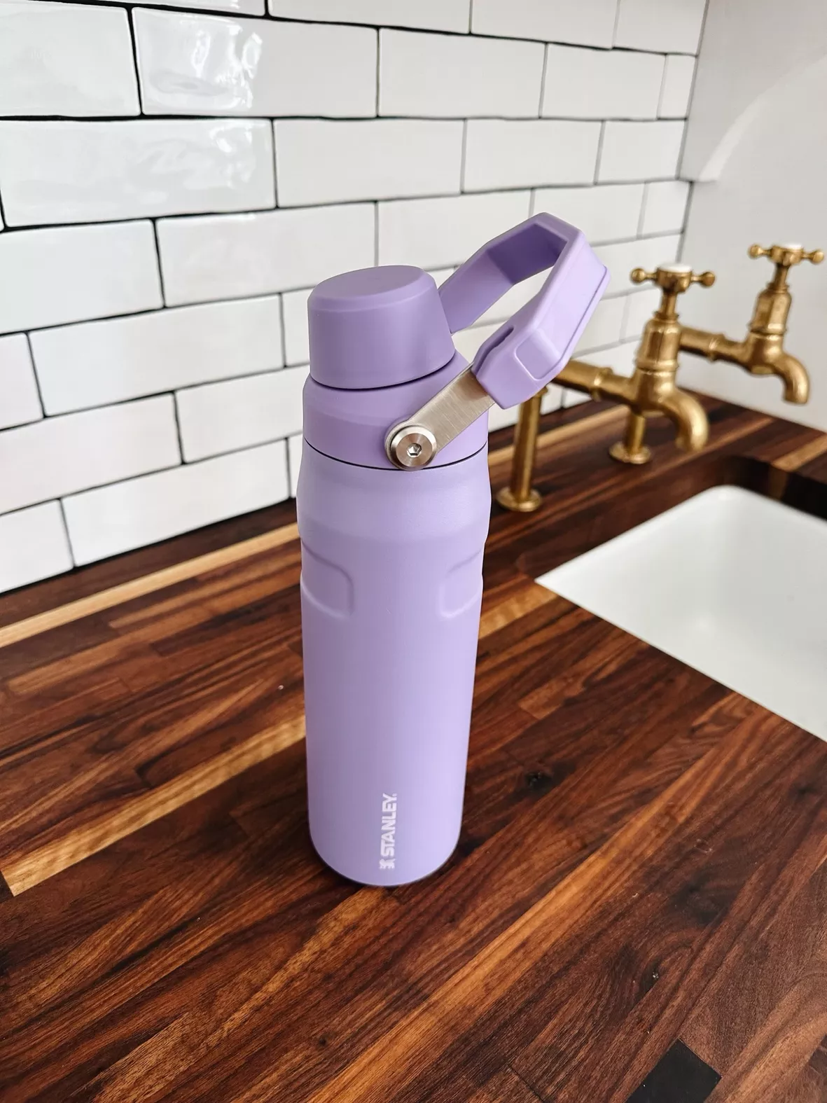IceFlow Insulated Bottle with Fast Flow Lid | 36 oz Lavender
