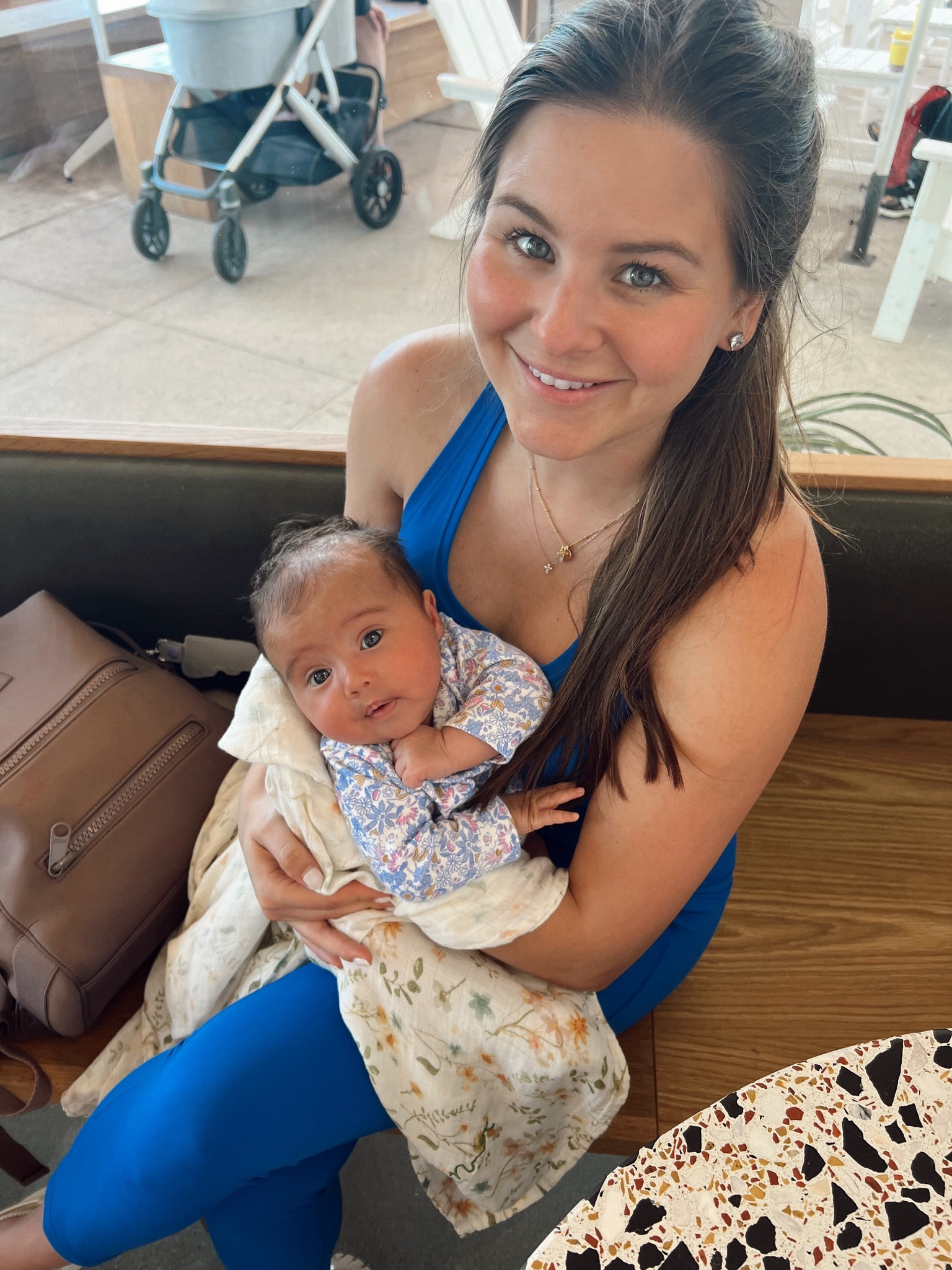 Errands with my girl 💙 these Amazon workout sets are so comfy and breathable. I am wearing a size small leggings and medium top. 


Athleisure. Royal blue set. Workout set. Amazon find. Fitness. Blue leggings. Blue tank top. Crz yoga. Yoga set. Pilates outfit. Butterluxe. Racerback. Amazon fitness clothing. 

#LTKfindsunder50 #LTKActive #LTKfitness