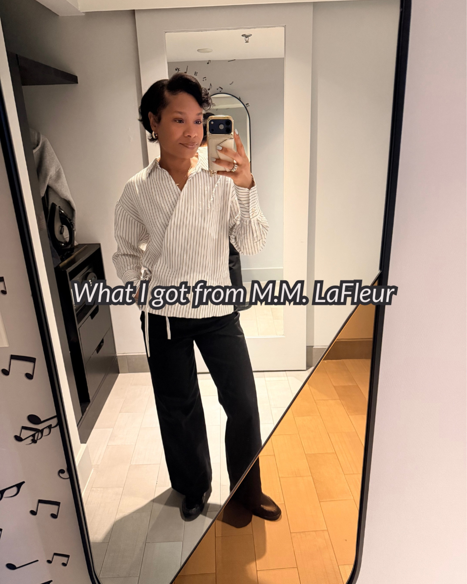 What I recently picked up from #MMLafleur that I love! 

Leona top: light weight wrap top with french cuffs size small

Milo jeans: structured wide leg jeans with stretch and button hems size 4

Rossi blazer: Navy blue floral jacquard print blazer that pairs perfectly with jeans and shorts 

#LTKootd #LTKMothersDay #LTKWorkwear