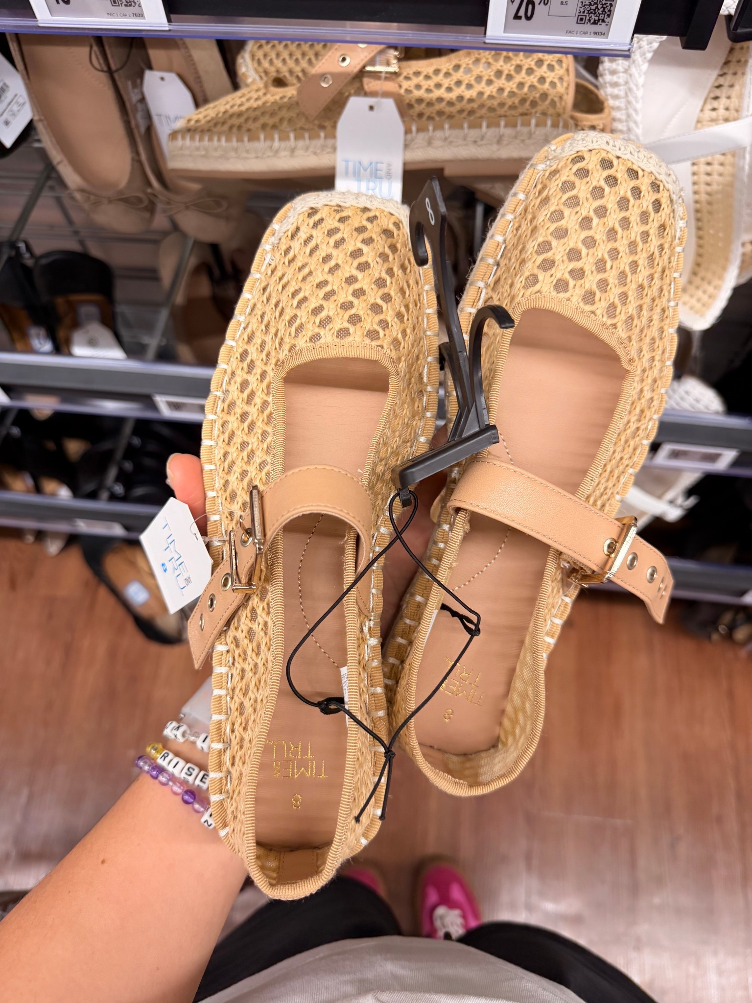 Cute new flats from Walmart! #flats #balletflats #beachsandals #beachshoes #vacation #vacationshoes #vacationoutfits #summer #summerflats #shoes #walmart #walmartstyle #walmartfashion 